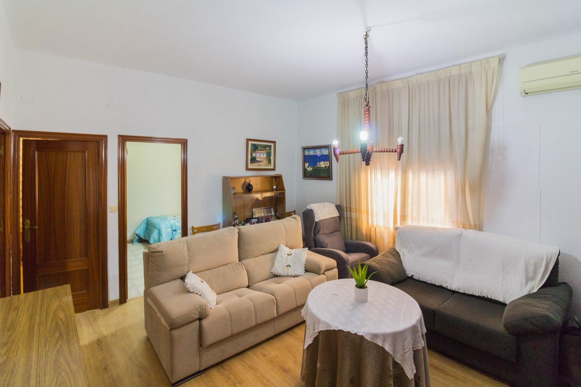 Resale - Casa - Orihuela - Zona Centro