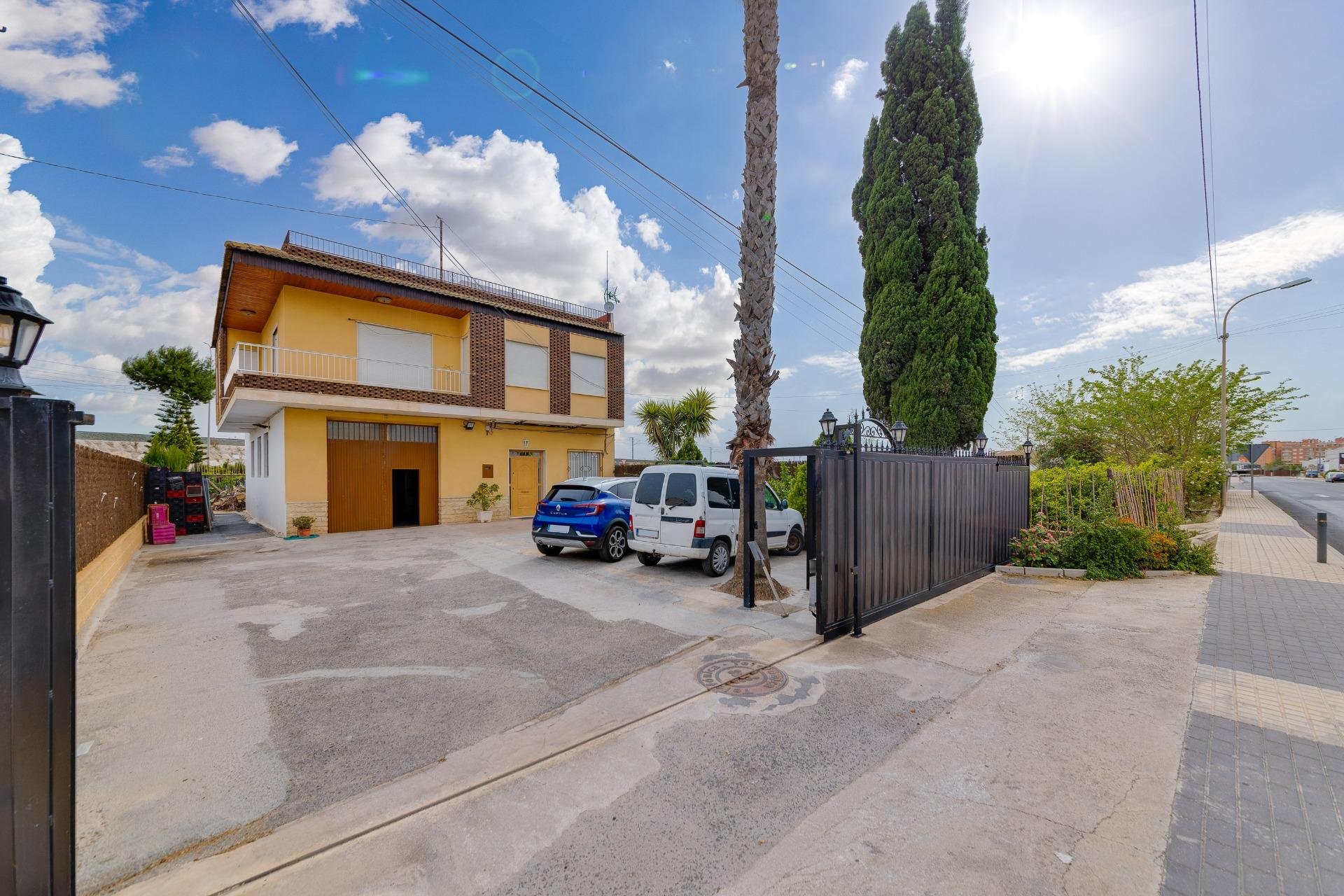 Resale - Casa - Orihuela - Zona Centro