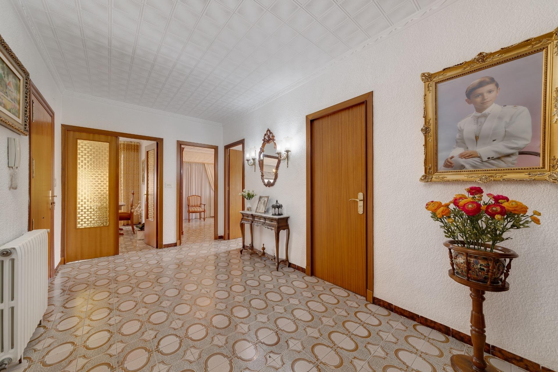 Resale - Casa - Orihuela - Zona Centro