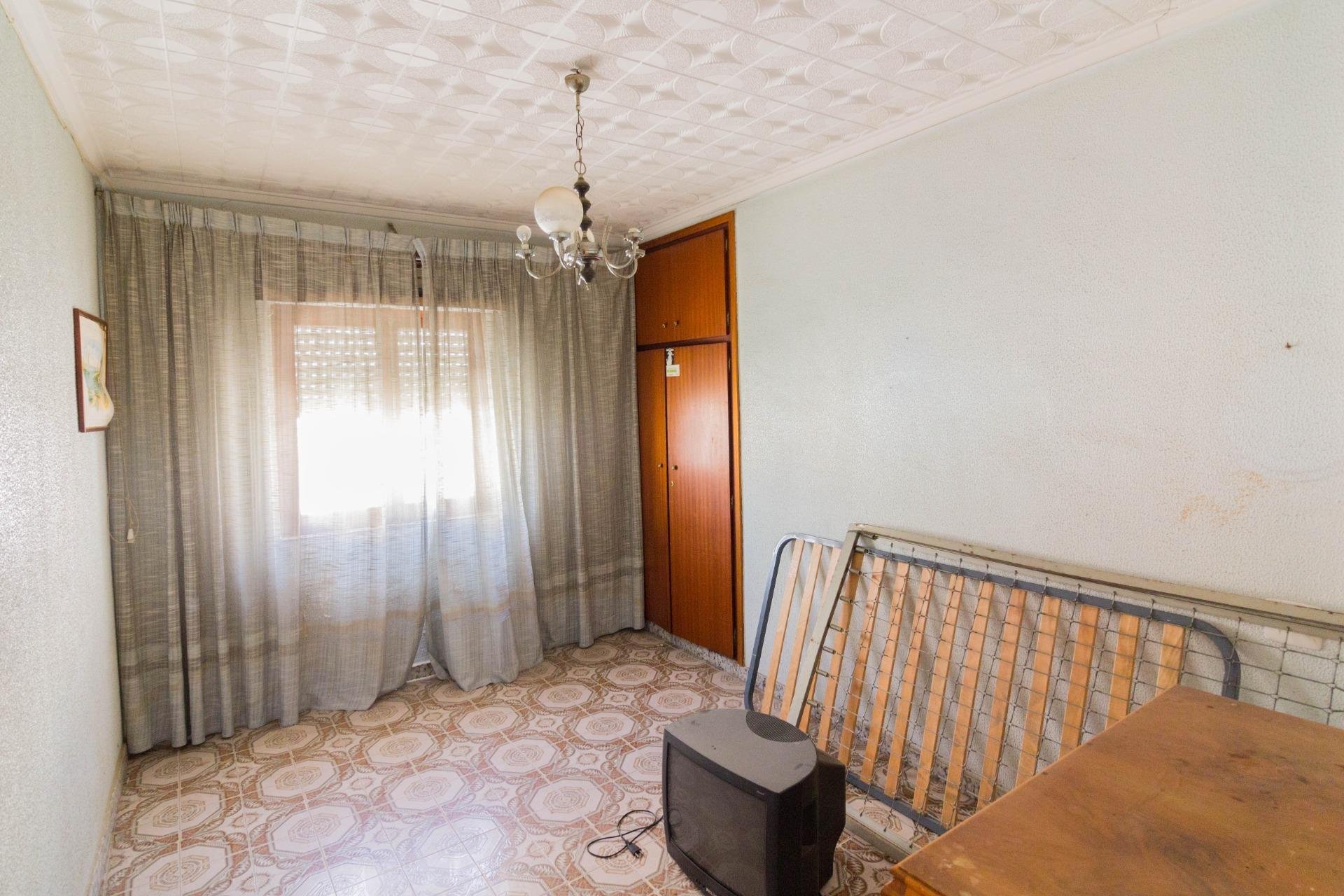 Resale - Casa - Redován - 03370