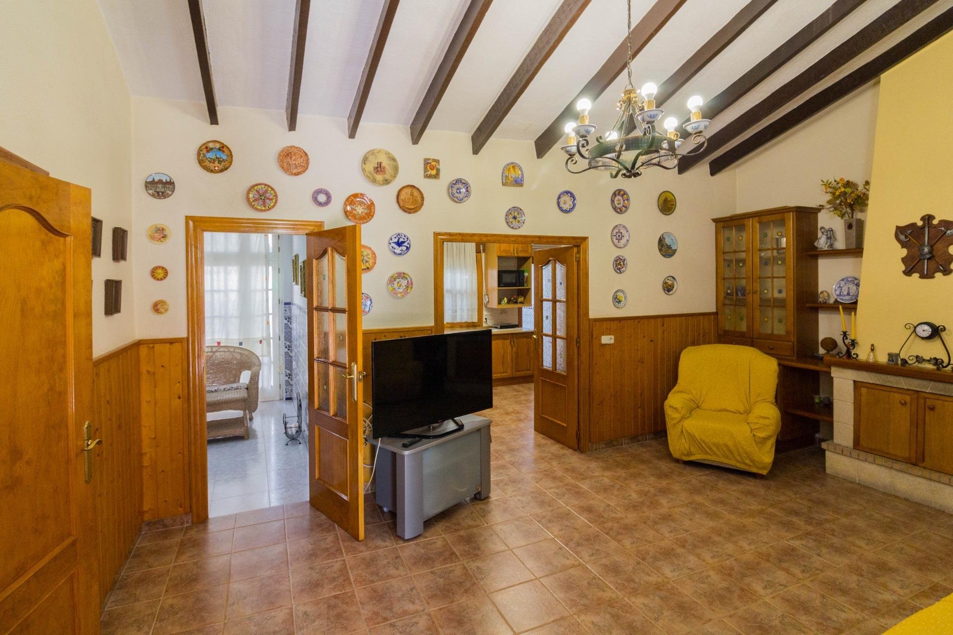 Resale - Casa - Redován - BARRIO LOS BENITOS