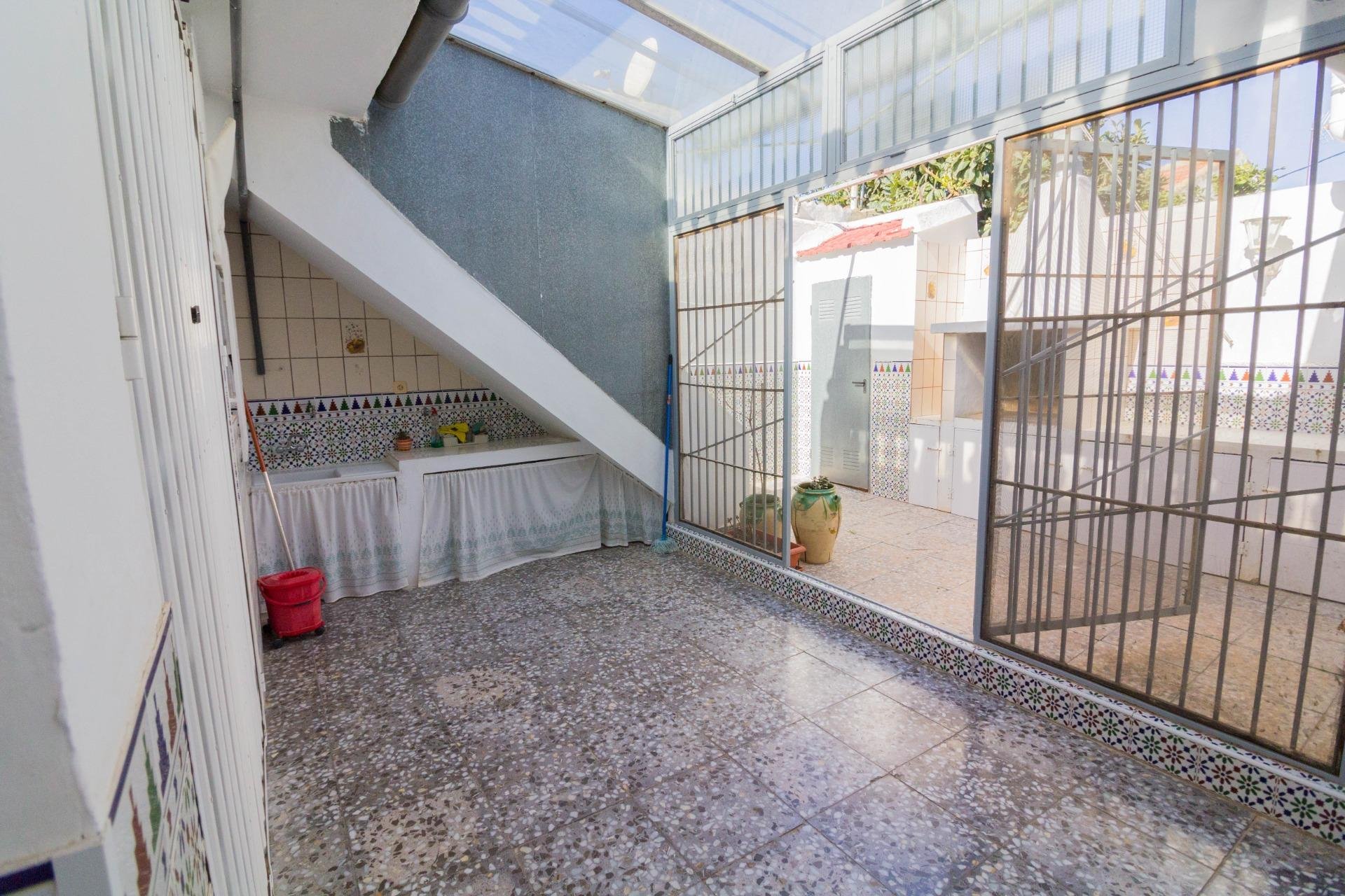 Resale - Casa - Redován - BARRIO LOS BENITOS