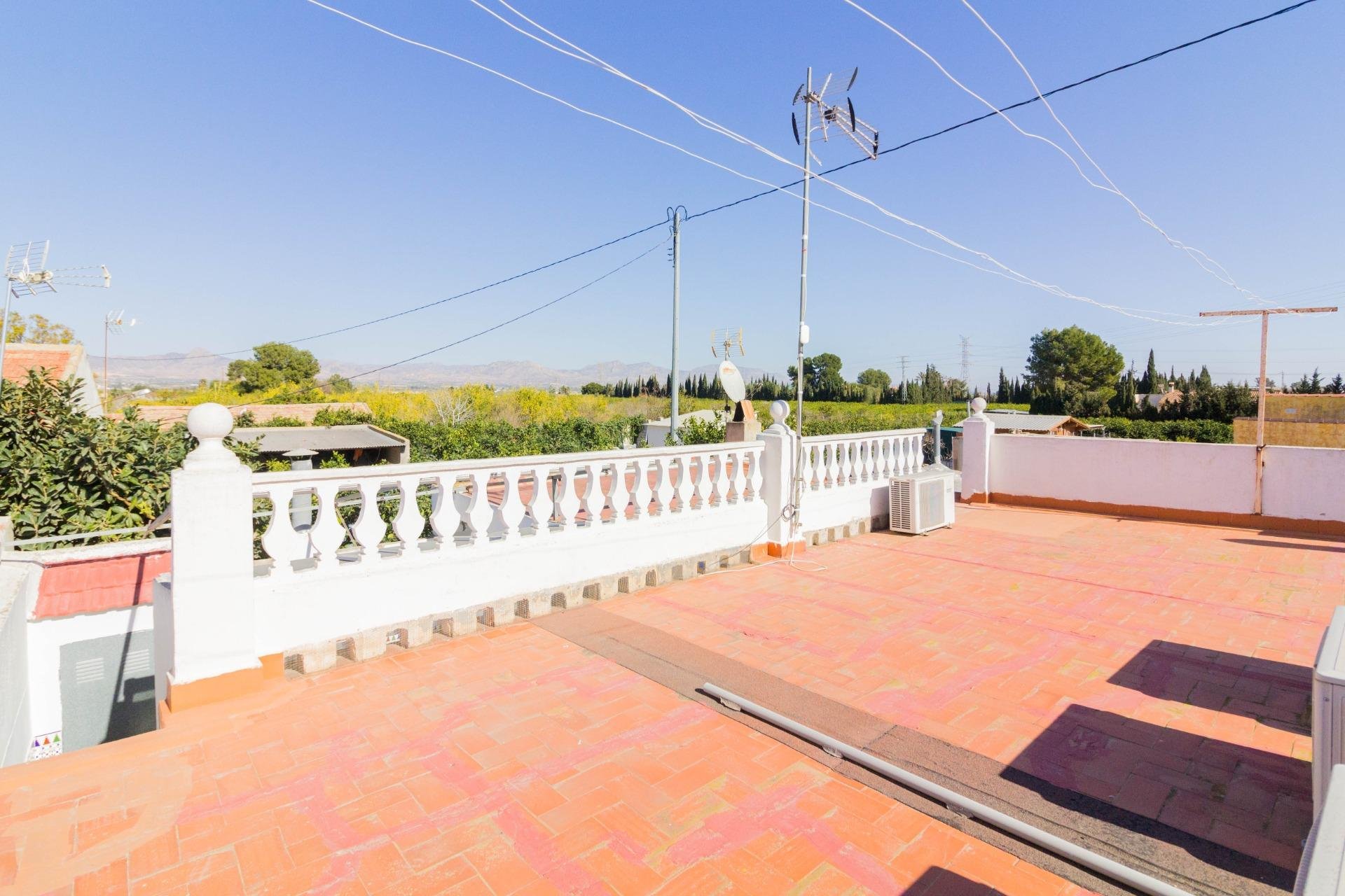 Resale - Casa - Redován - BARRIO LOS BENITOS