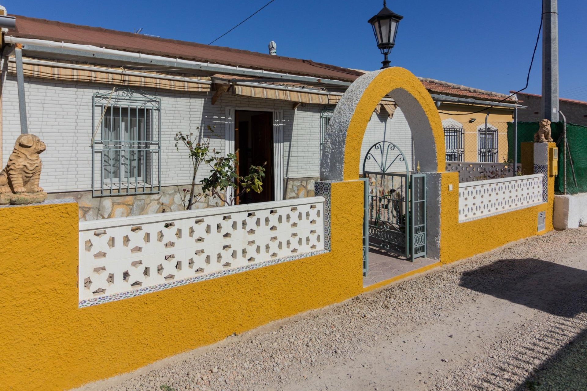 Resale - Casa - Redován - BARRIO LOS BENITOS