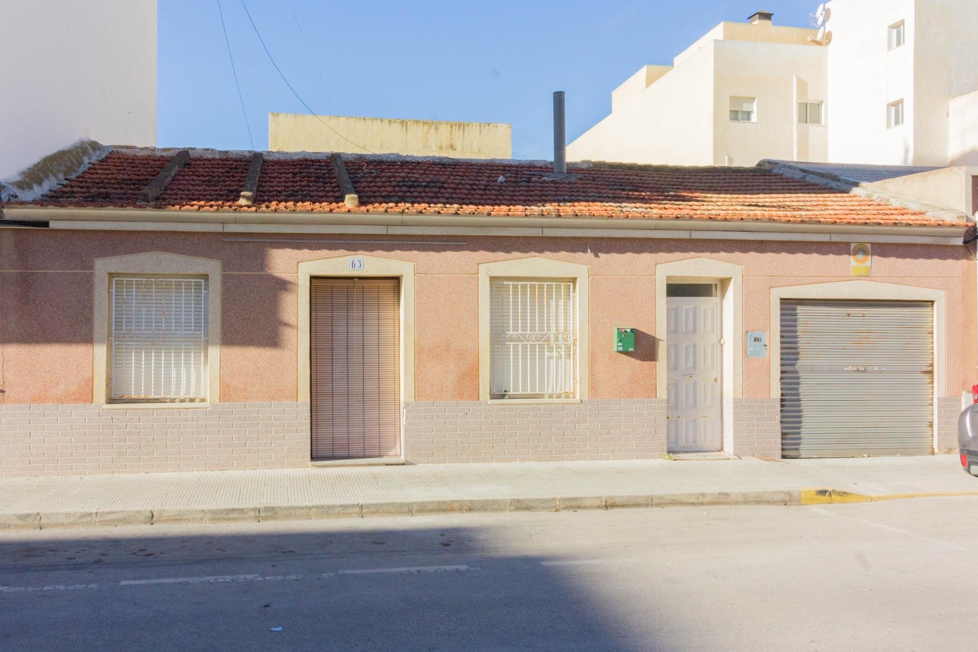 Resale - Casa - Redován - Pascual martinez