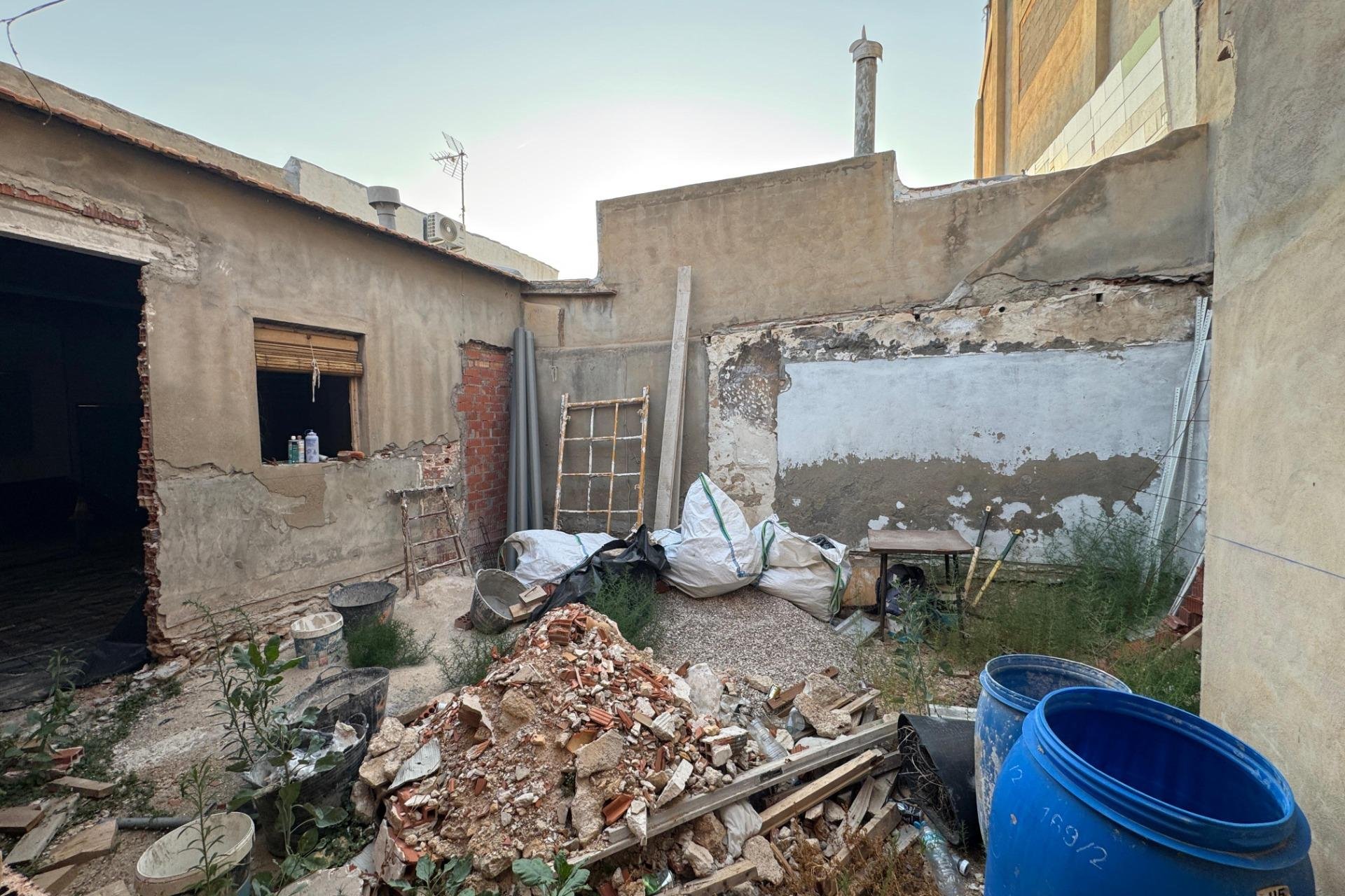 Resale - Casa - Redován