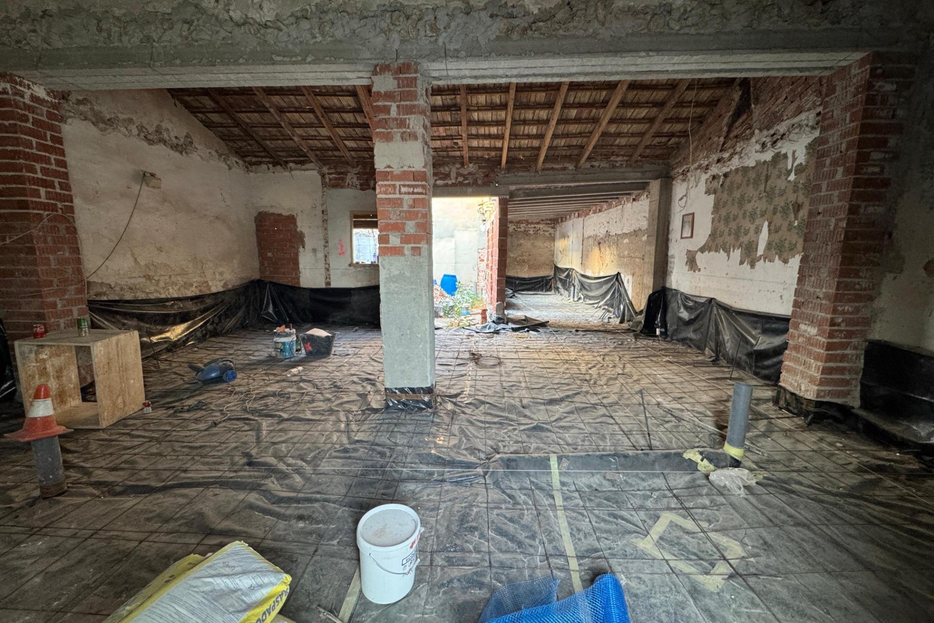 Resale - Casa - Redován