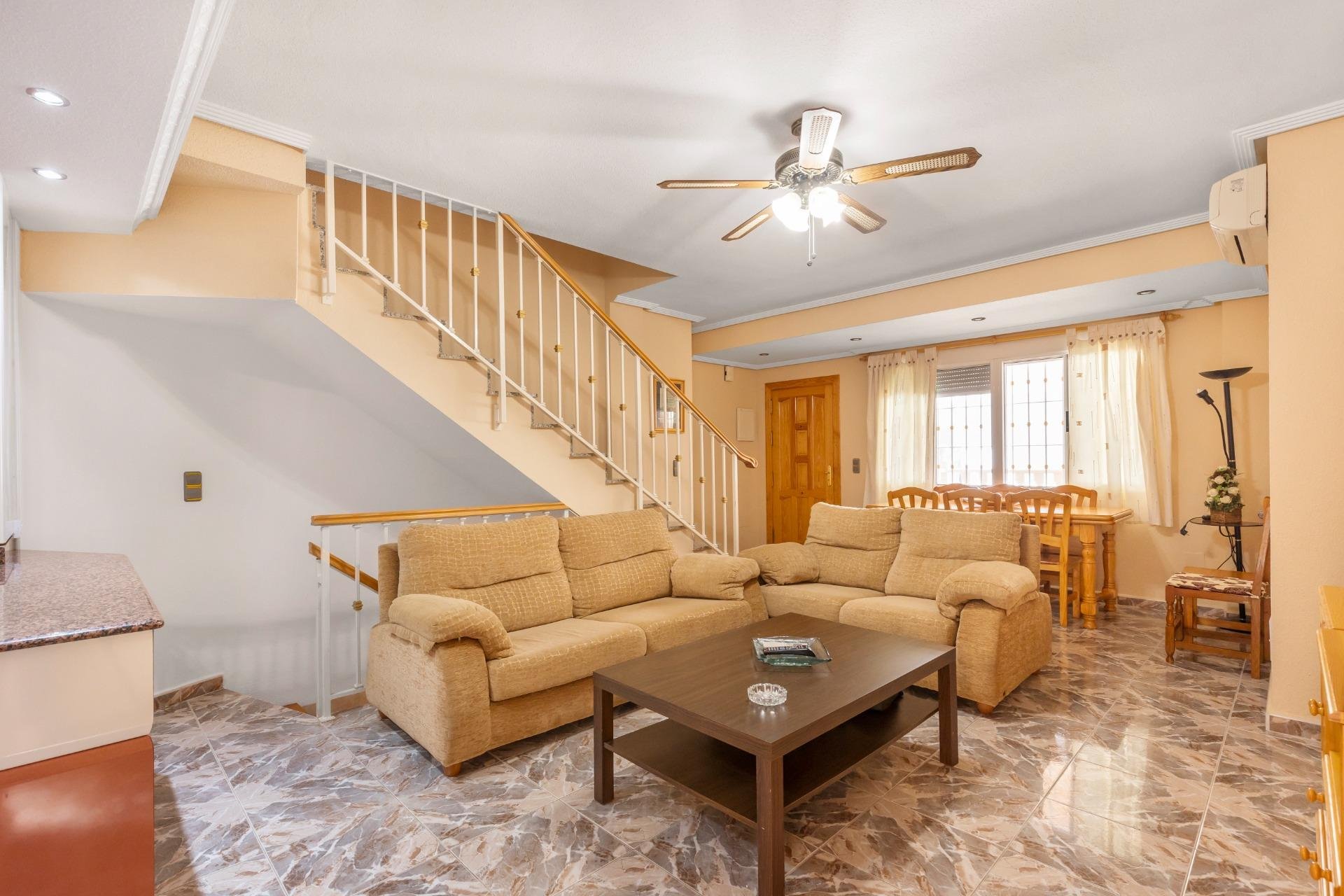 Resale - Casa Tipo Dúplex - Los Alcázares - Centro