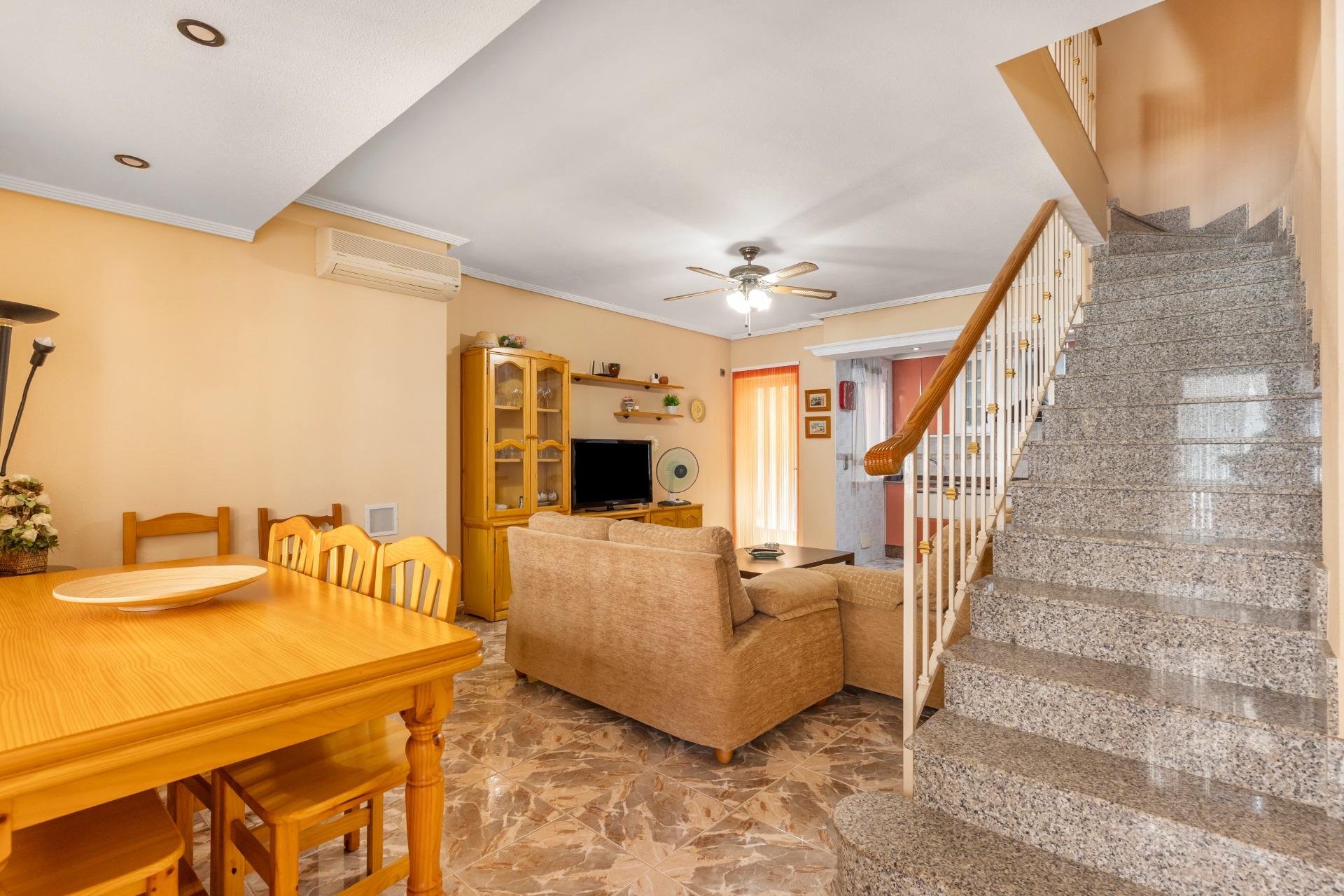 Resale - Casa Tipo Dúplex - Los Alcázares - Centro