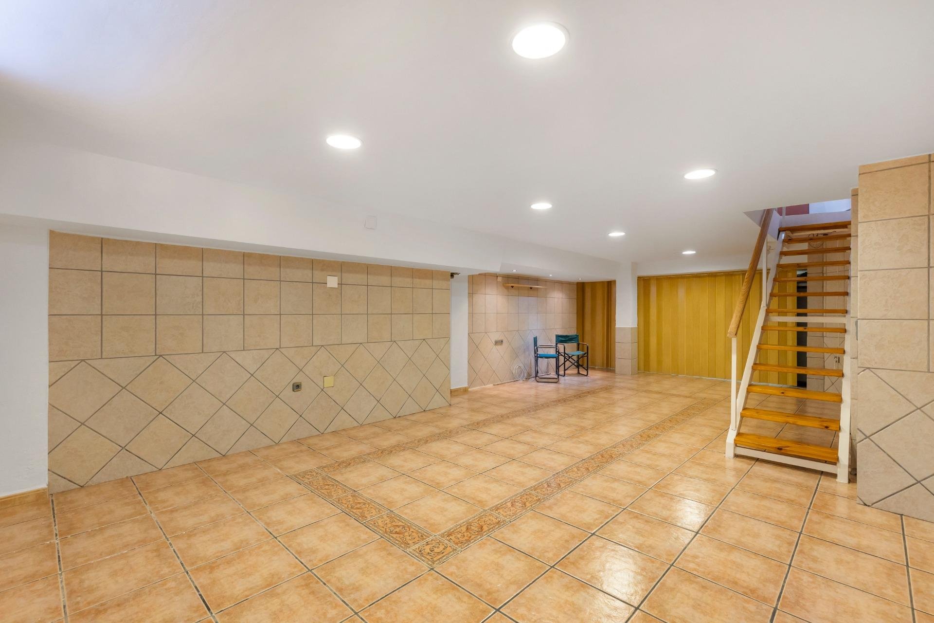 Resale - Casa Tipo Dúplex - Los Alcázares - Centro