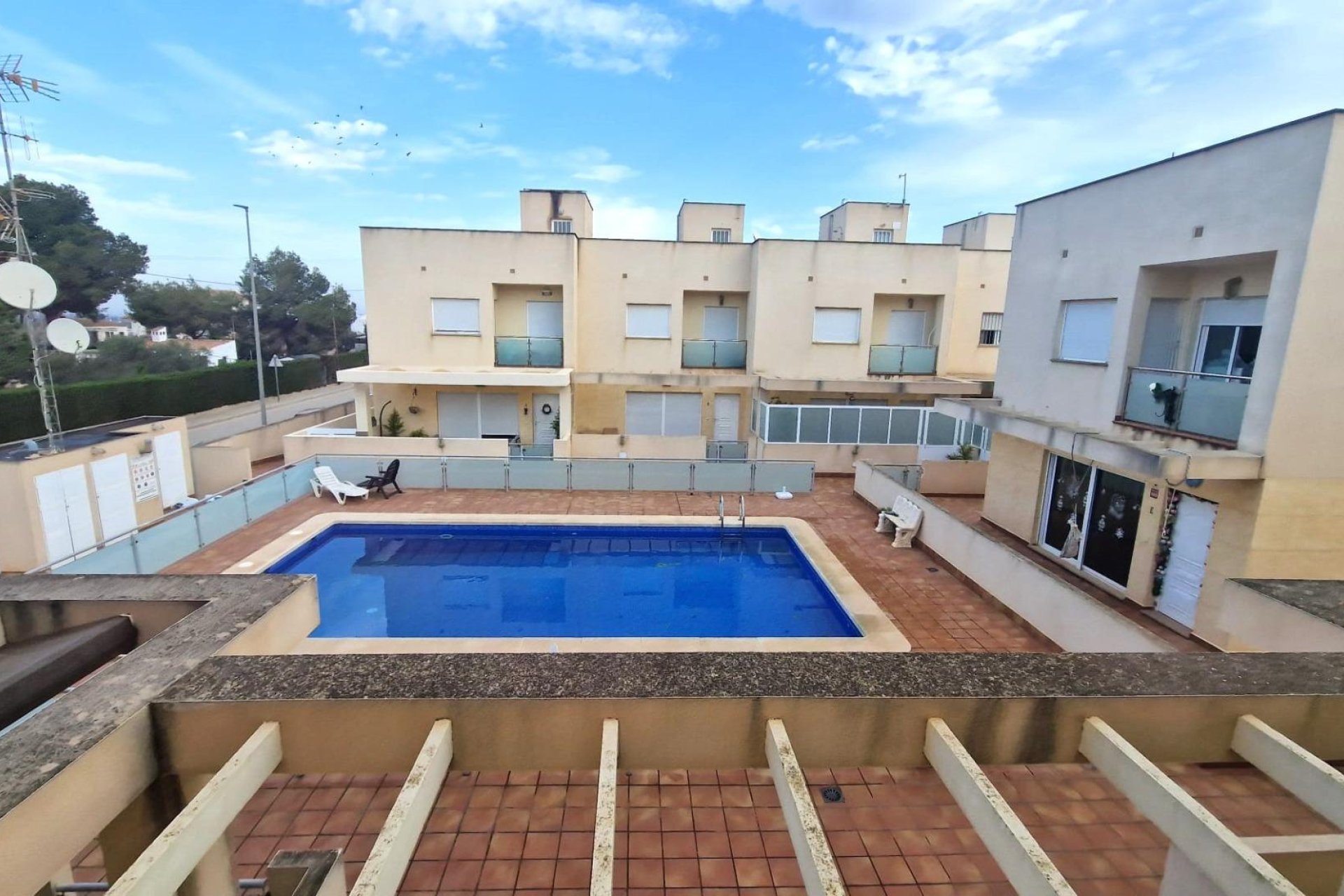 Resale - Casa Tipo Dúplex - Los Montesinos - La herrada