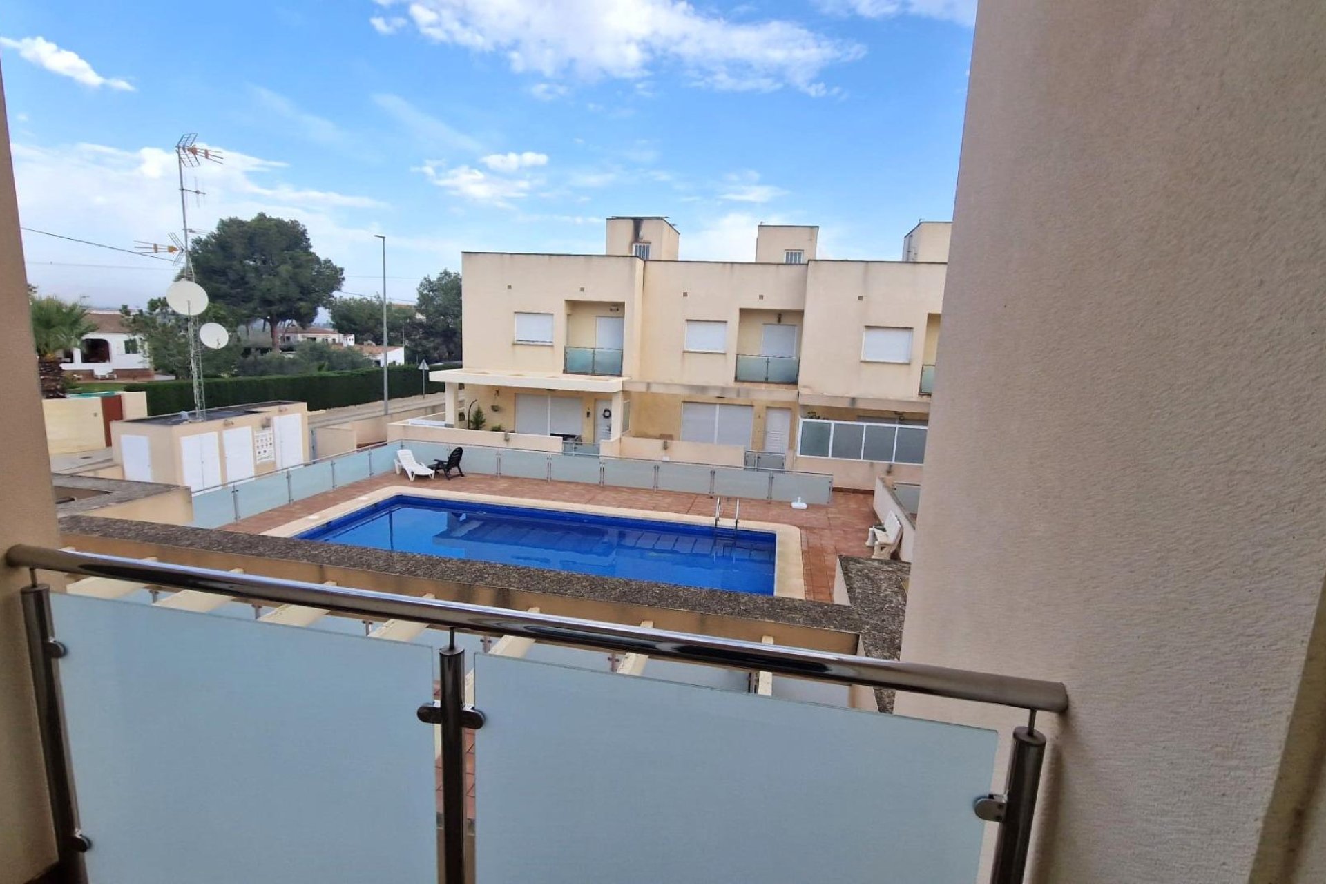 Resale - Casa Tipo Dúplex - Los Montesinos - La herrada