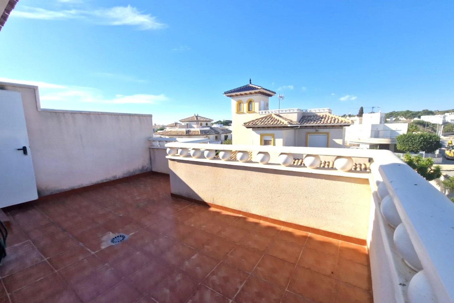 Resale - Casa Tipo Dúplex - Orihuela Costa - Montezenia