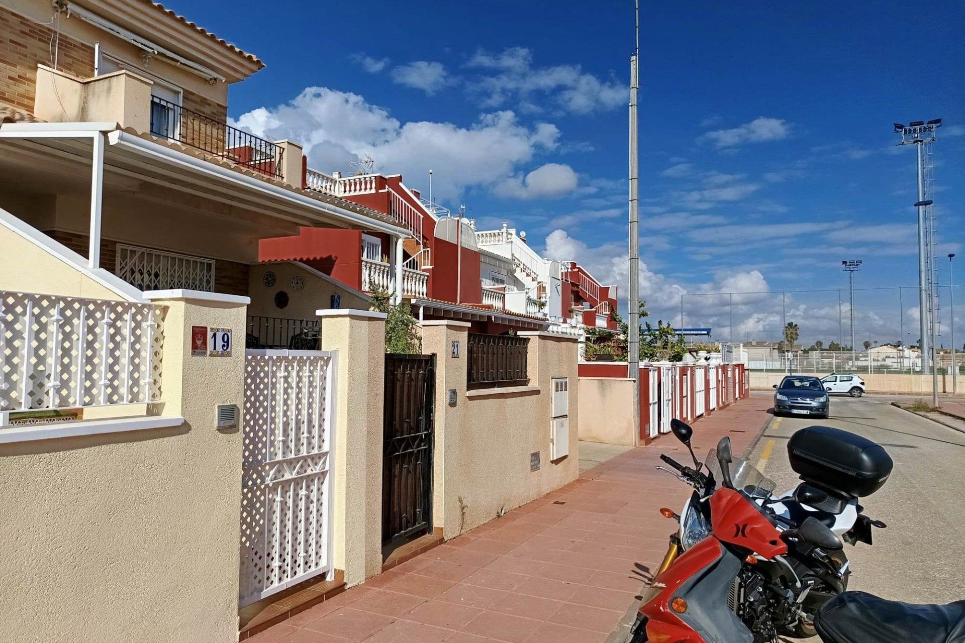 Resale - Casa Tipo Dúplex - Santiago de la ribera - zona san blas