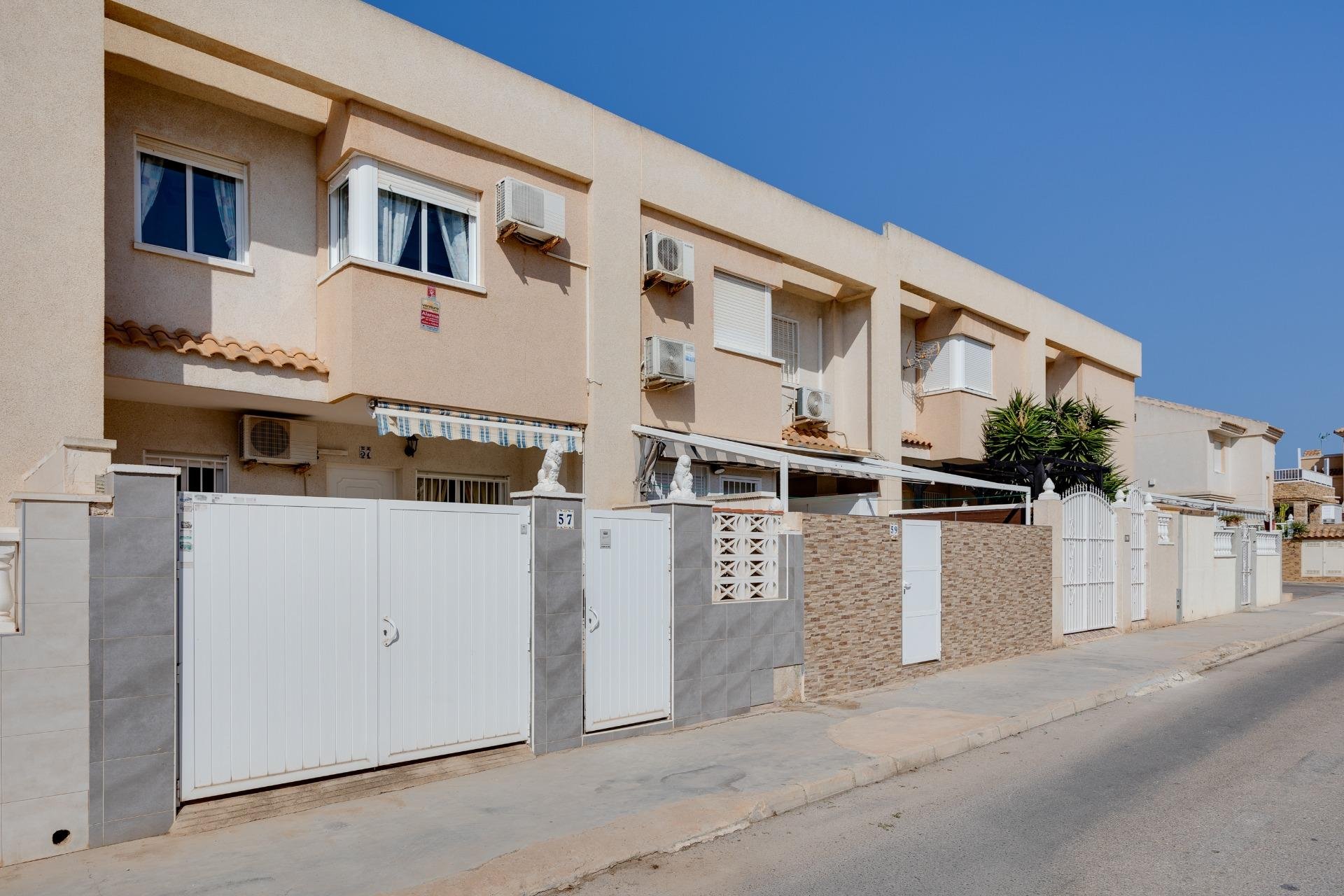 Resale - Casa Tipo Dúplex - Torrevieja - Aguas nuevas 2