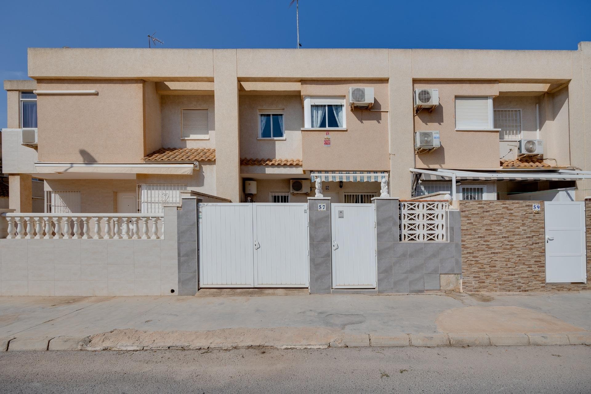 Resale - Casa Tipo Dúplex - Torrevieja - Aguas nuevas 2