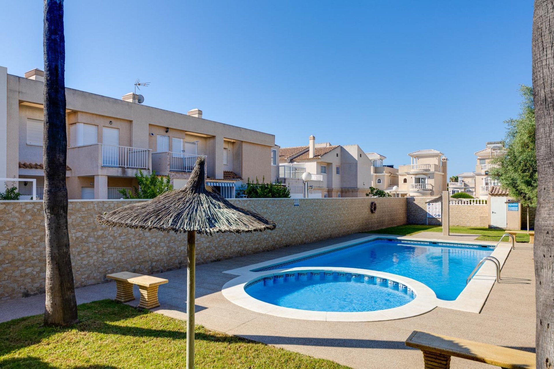 Resale - Casa Tipo Dúplex - Torrevieja - Aguas nuevas 2