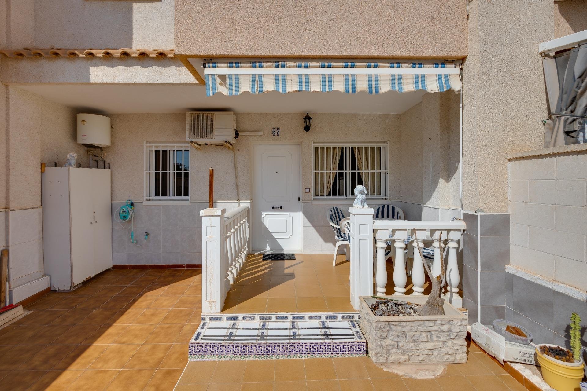 Resale - Casa Tipo Dúplex - Torrevieja - Aguas nuevas 2