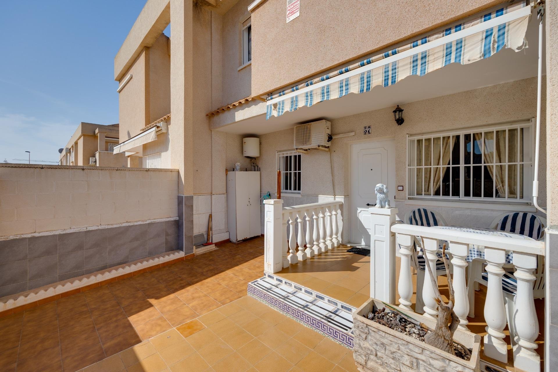 Resale - Casa Tipo Dúplex - Torrevieja - Aguas nuevas 2