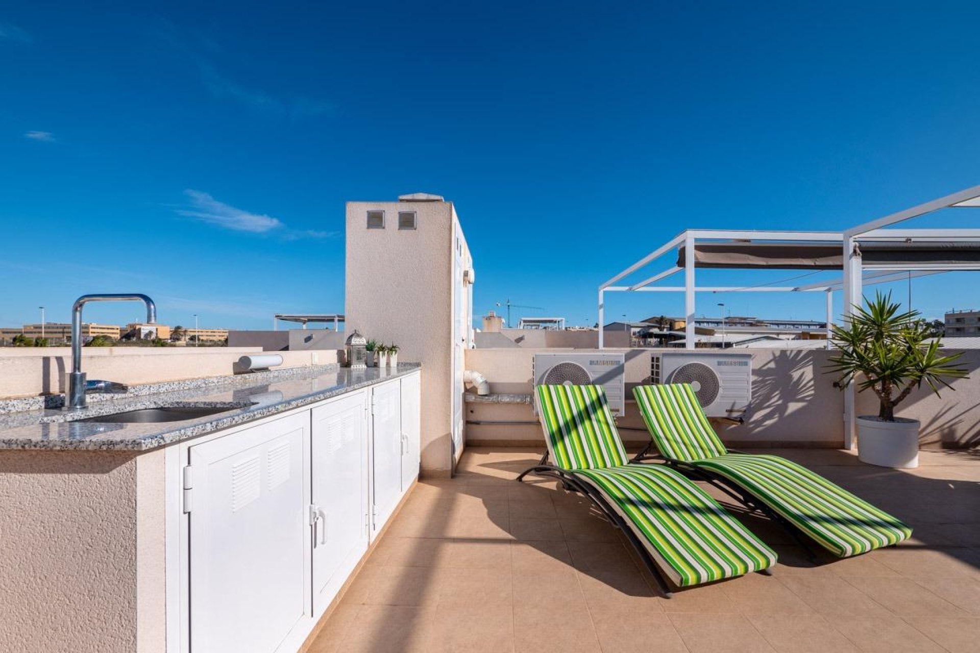 Resale - Casa Tipo Dúplex - Torrevieja - Aguas Nuevas