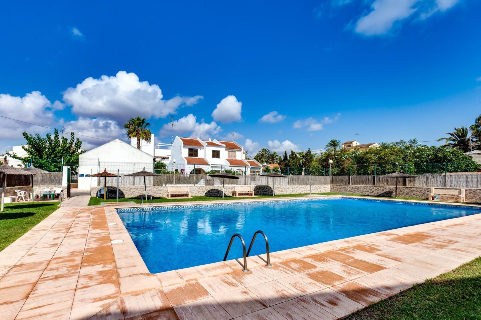 Resale - Casa Tipo Dúplex - Torrevieja - Calas blanca