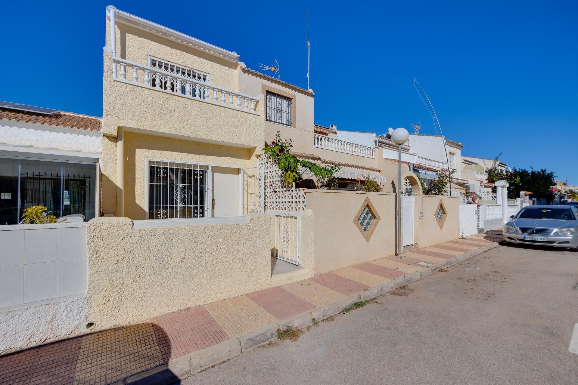 Resale - Casa Tipo Dúplex - Torrevieja - El limonar