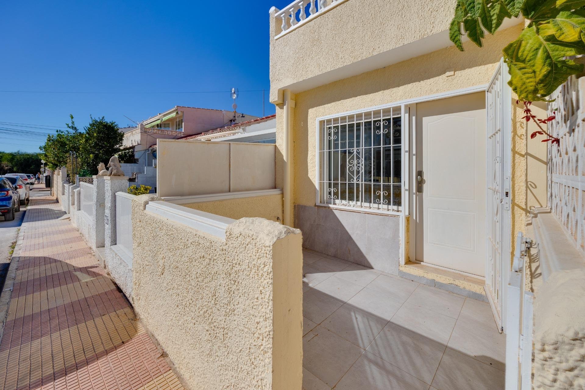 Resale - Casa Tipo Dúplex - Torrevieja - El limonar