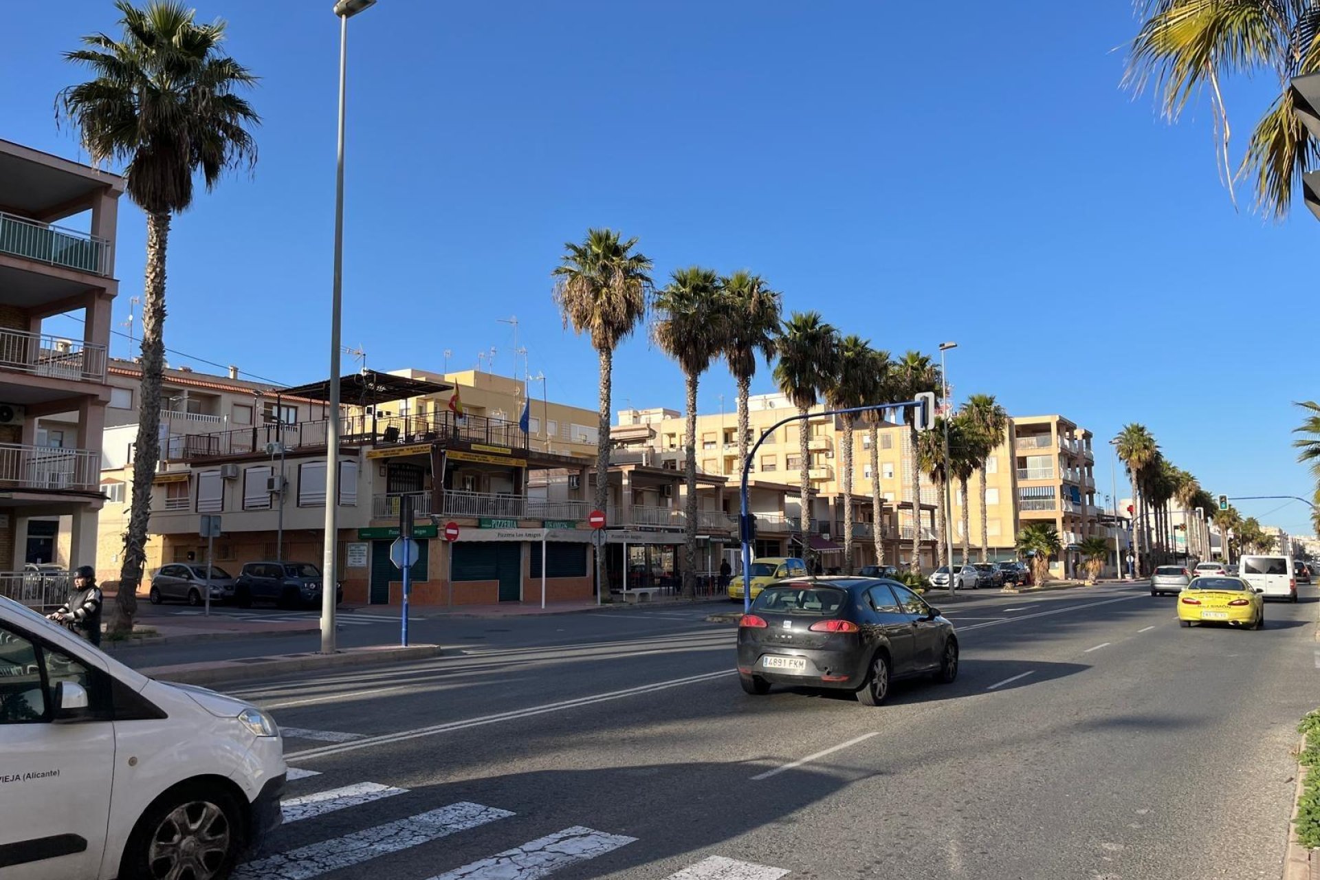 Resale - Casa Tipo Dúplex - Torrevieja - Playa de los Naufragos