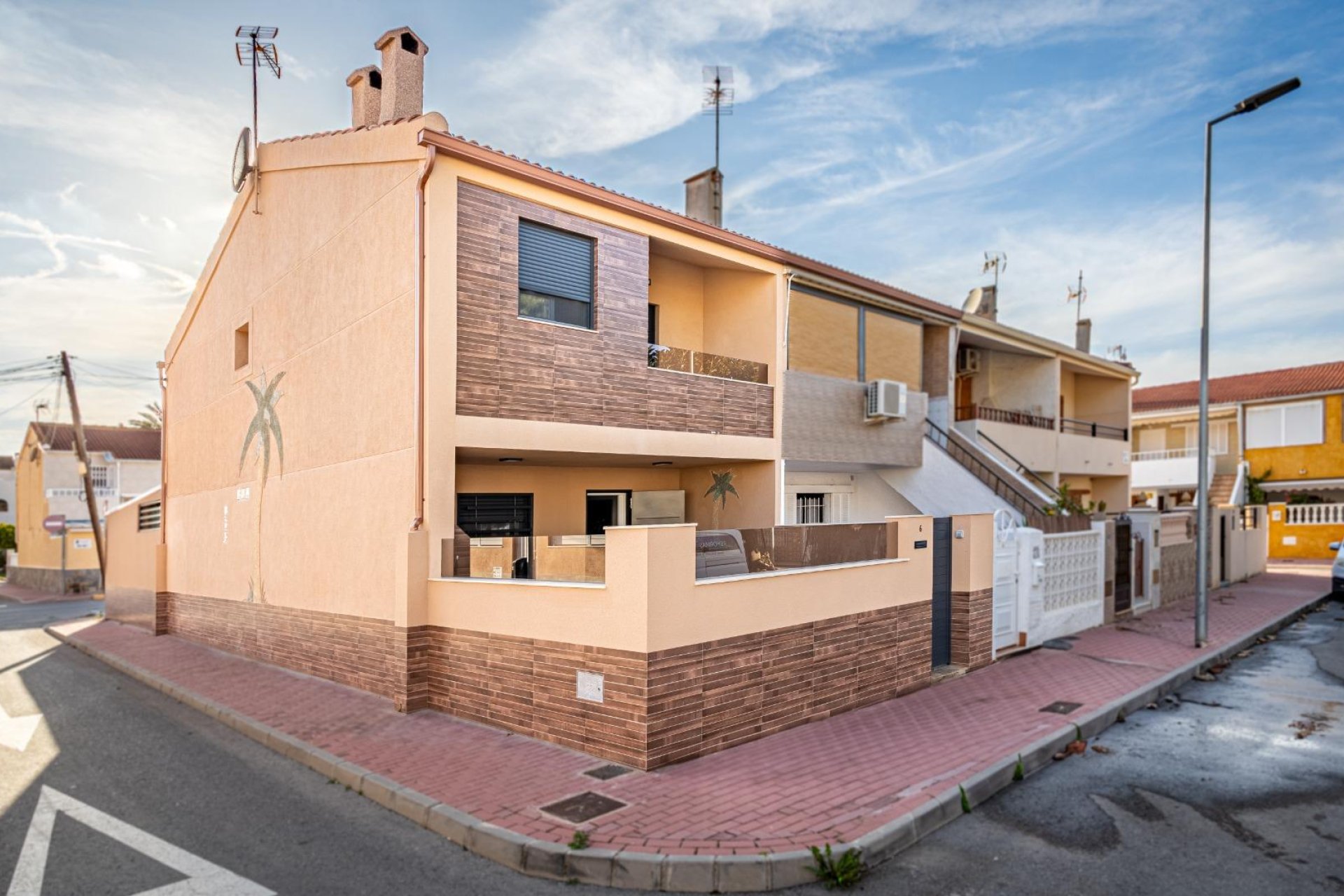 Resale - Casa Tipo Dúplex - Torrevieja - Playa de los Naufragos