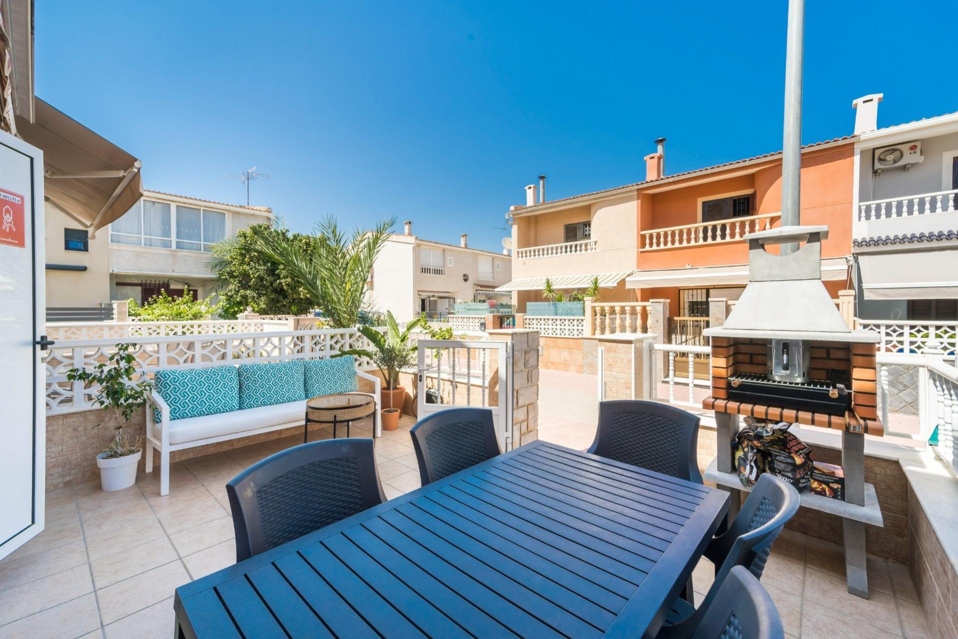 Resale - Casa Tipo Dúplex - Torrevieja - Playa de los Naufragos