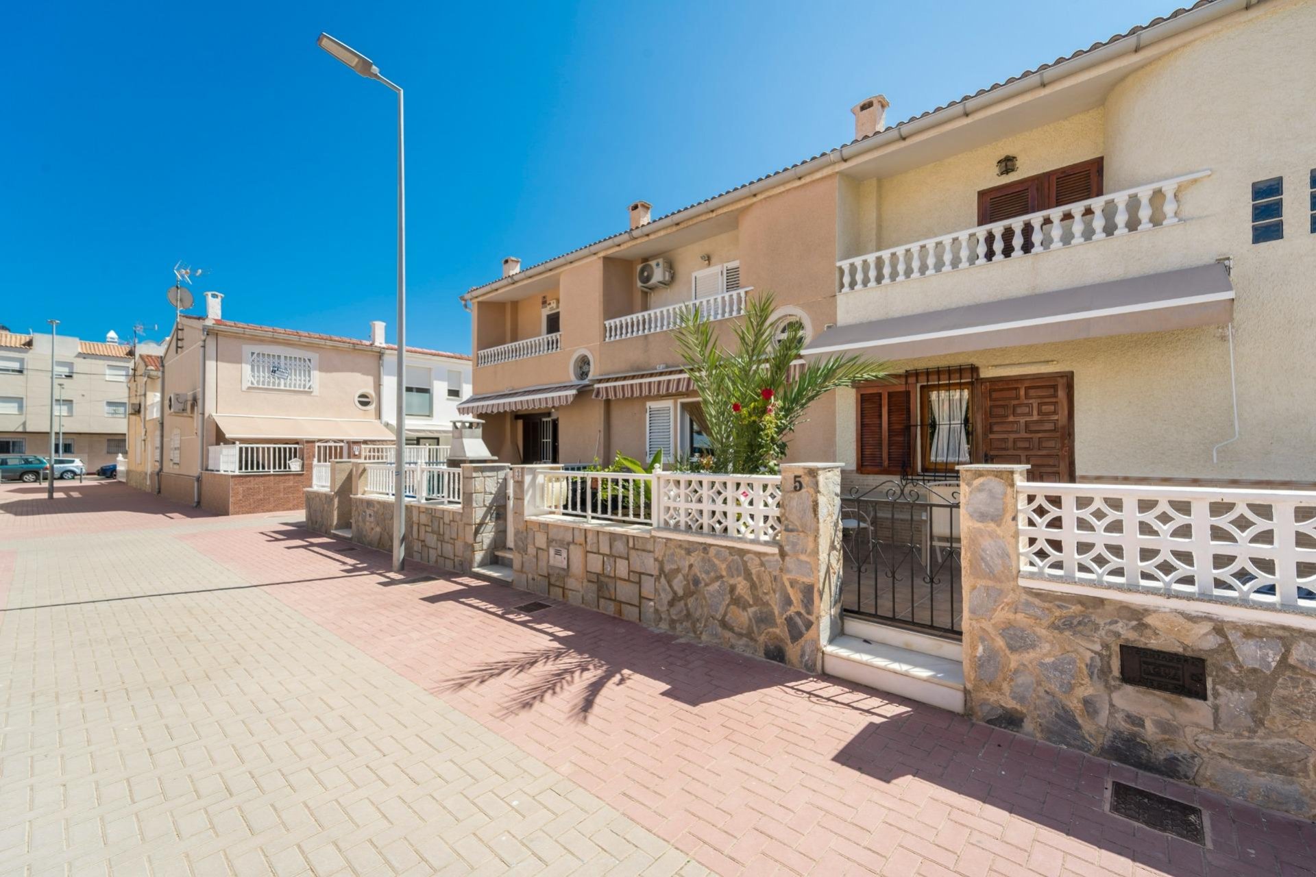 Resale - Casa Tipo Dúplex - Torrevieja - Playa de los Naufragos