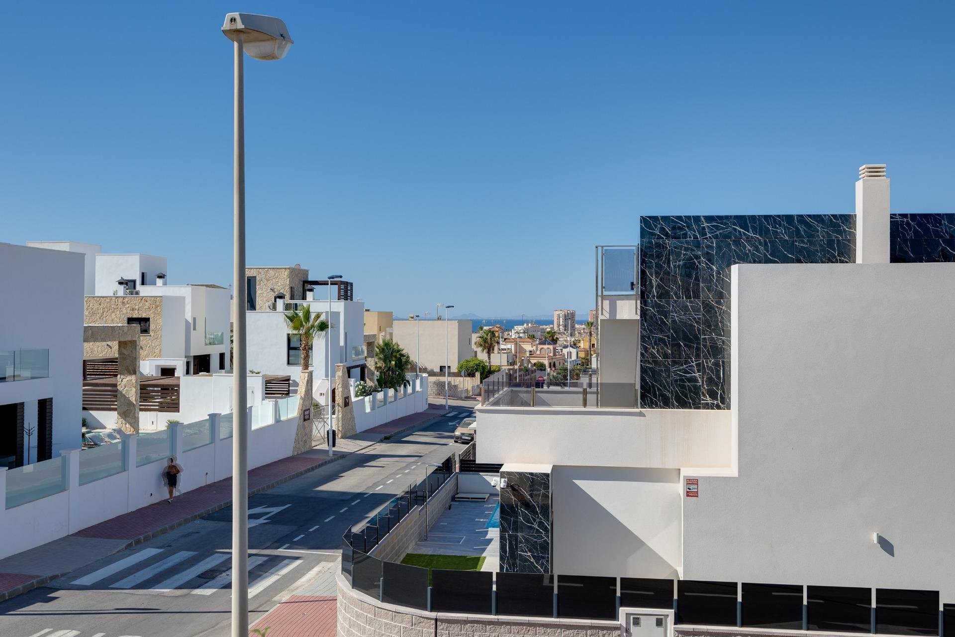 Resale - Casa Tipo Dúplex - Torrevieja - Torre del moro