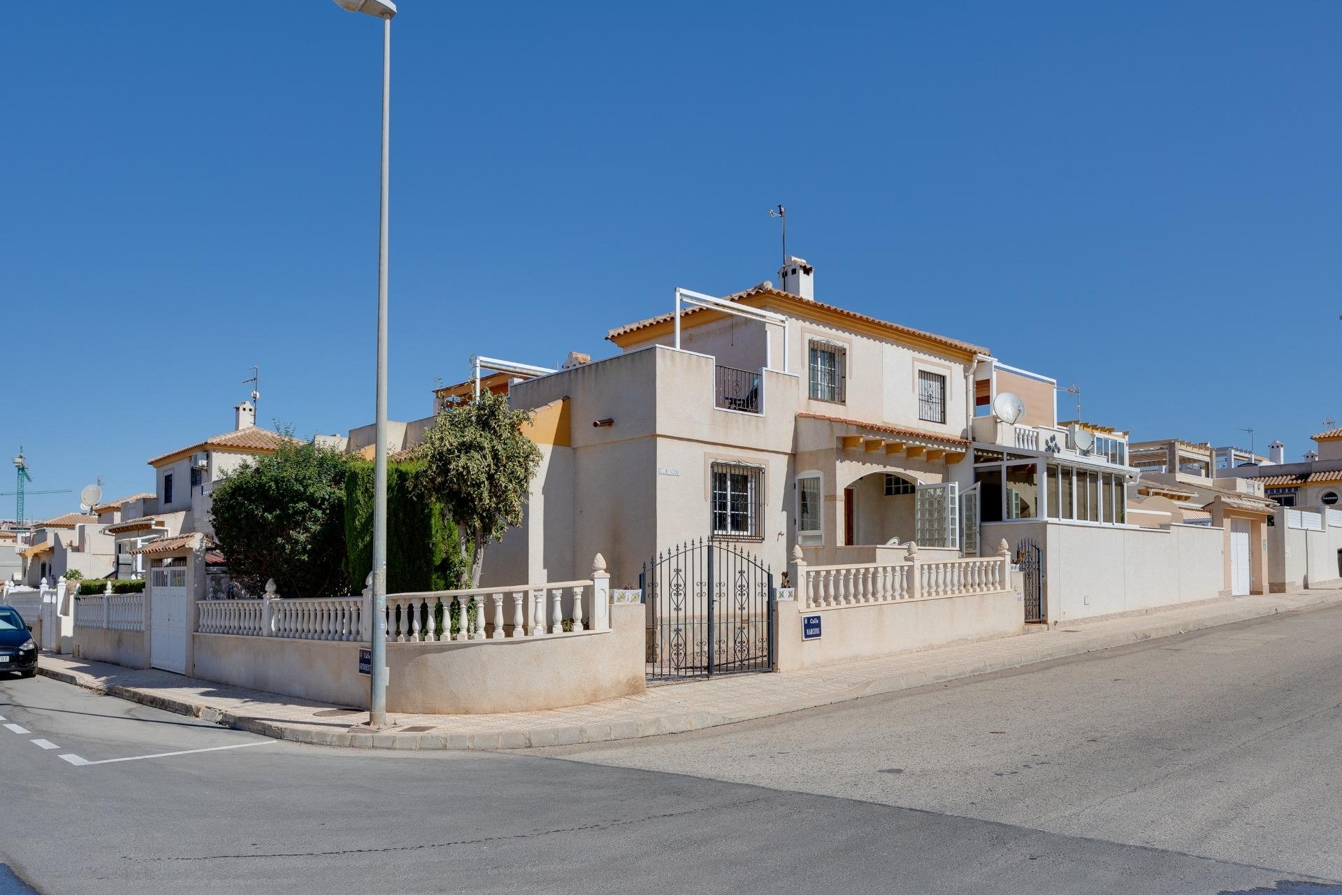 Resale - Casa Tipo Dúplex - Torrevieja - Torre del moro