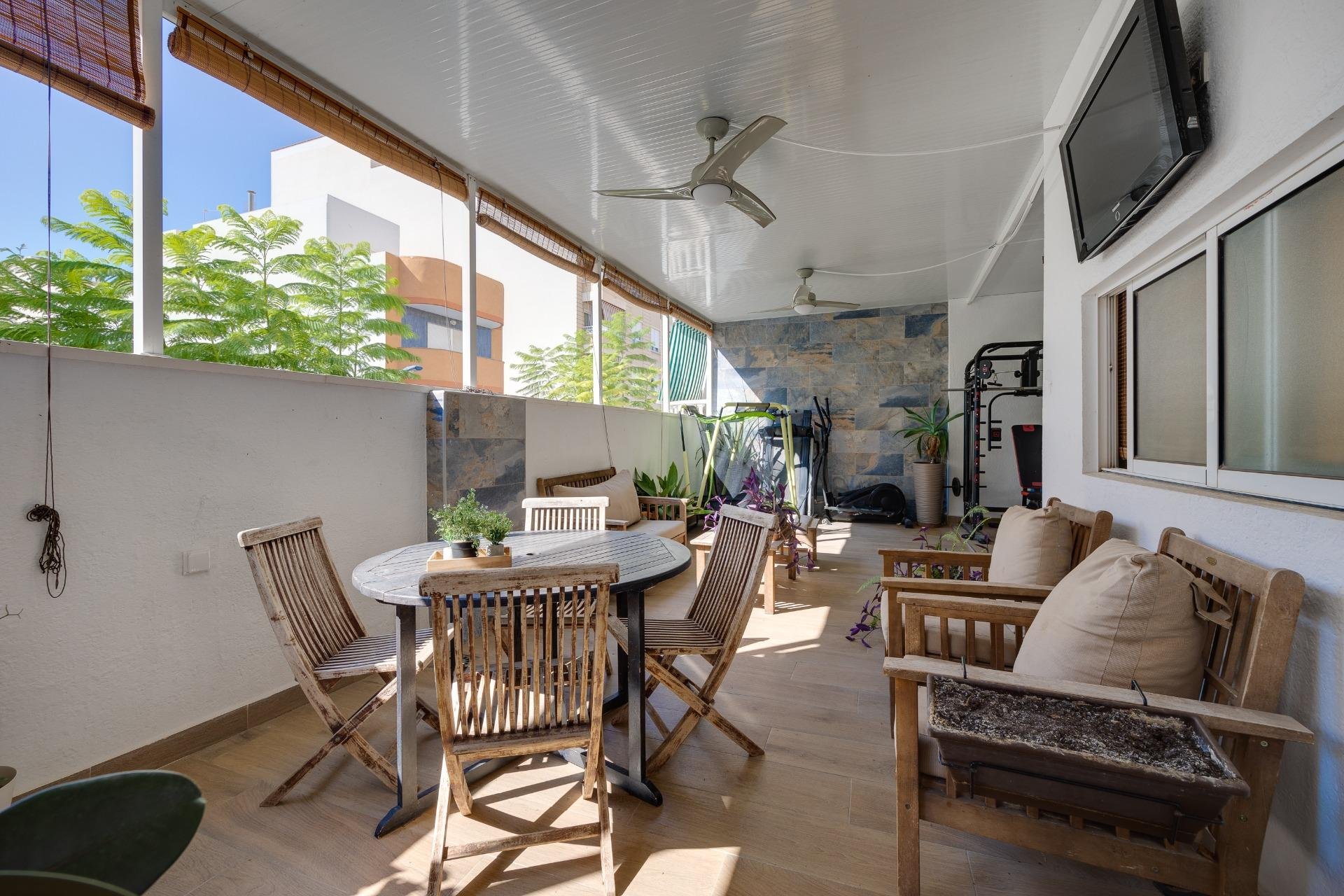 Resale - Casa - Torrevieja - Centro