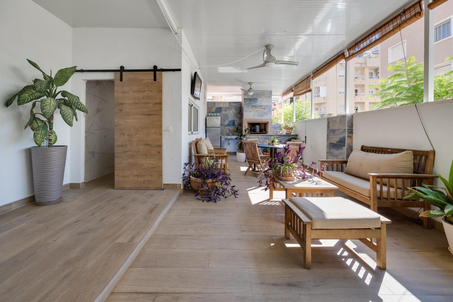 Resale - Casa - Torrevieja - Centro