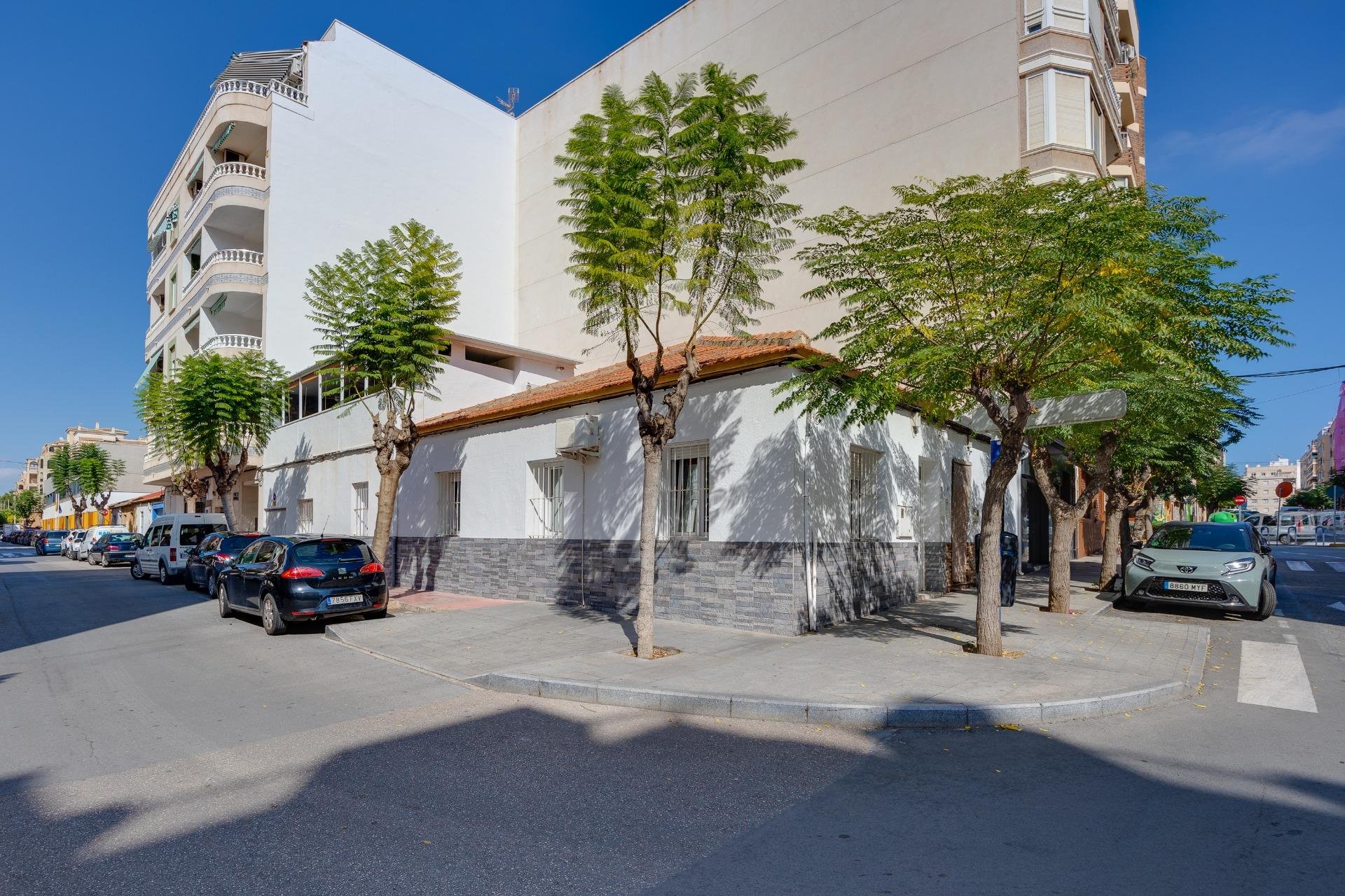 Resale - Casa - Torrevieja - Centro