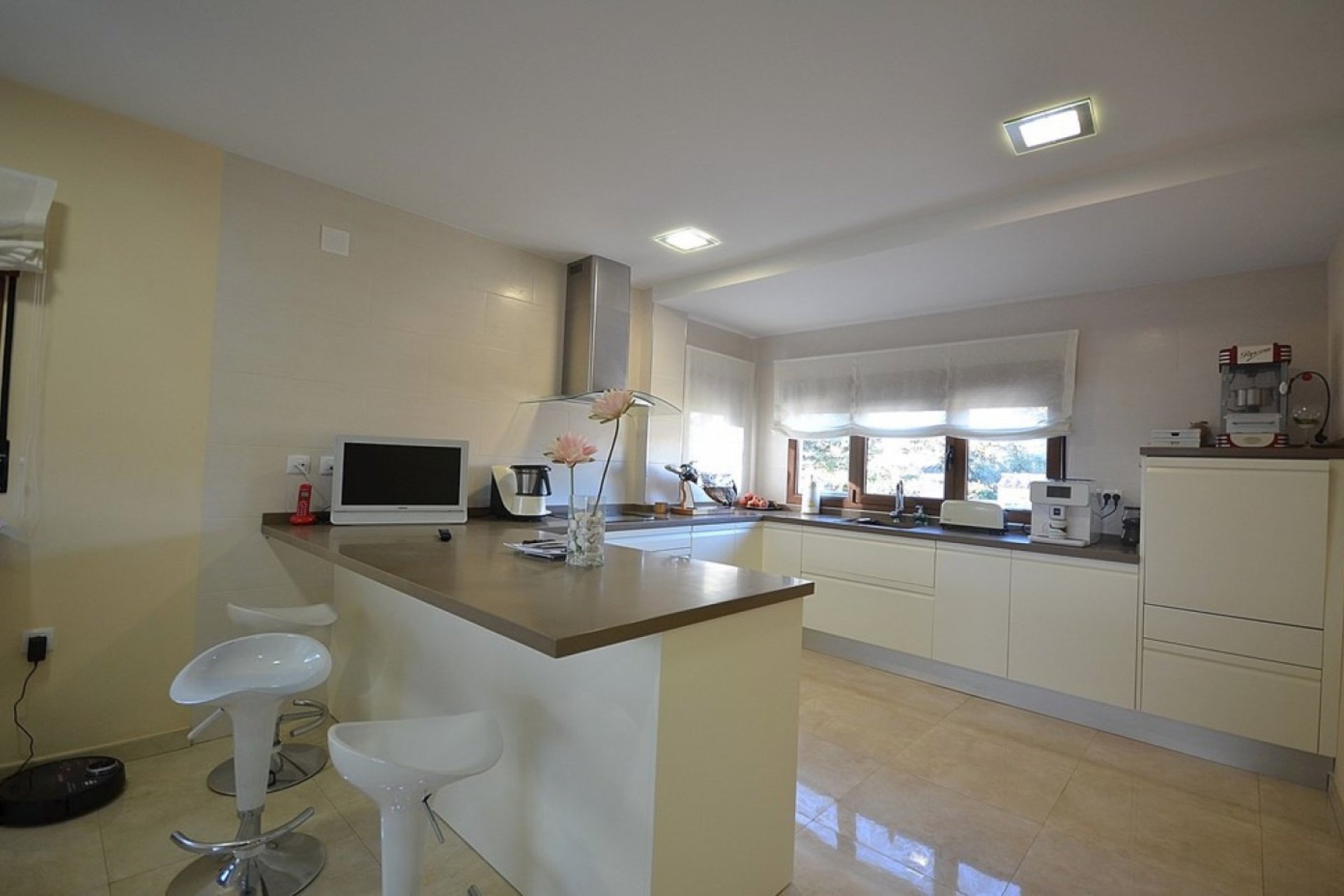 Resale - Chalet - Albacete - Agua sol