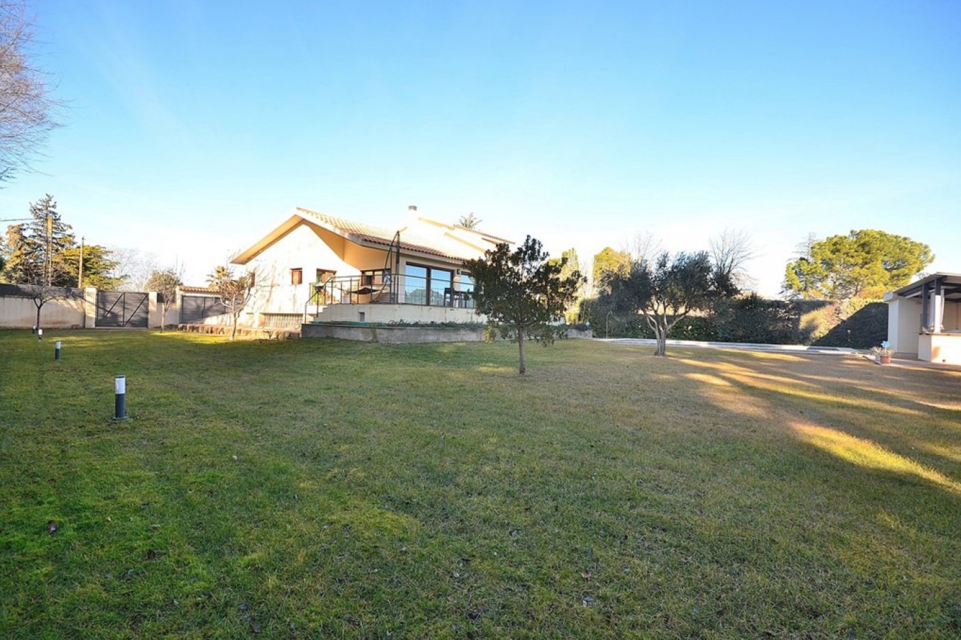 Resale - Chalet - Albacete - Agua sol