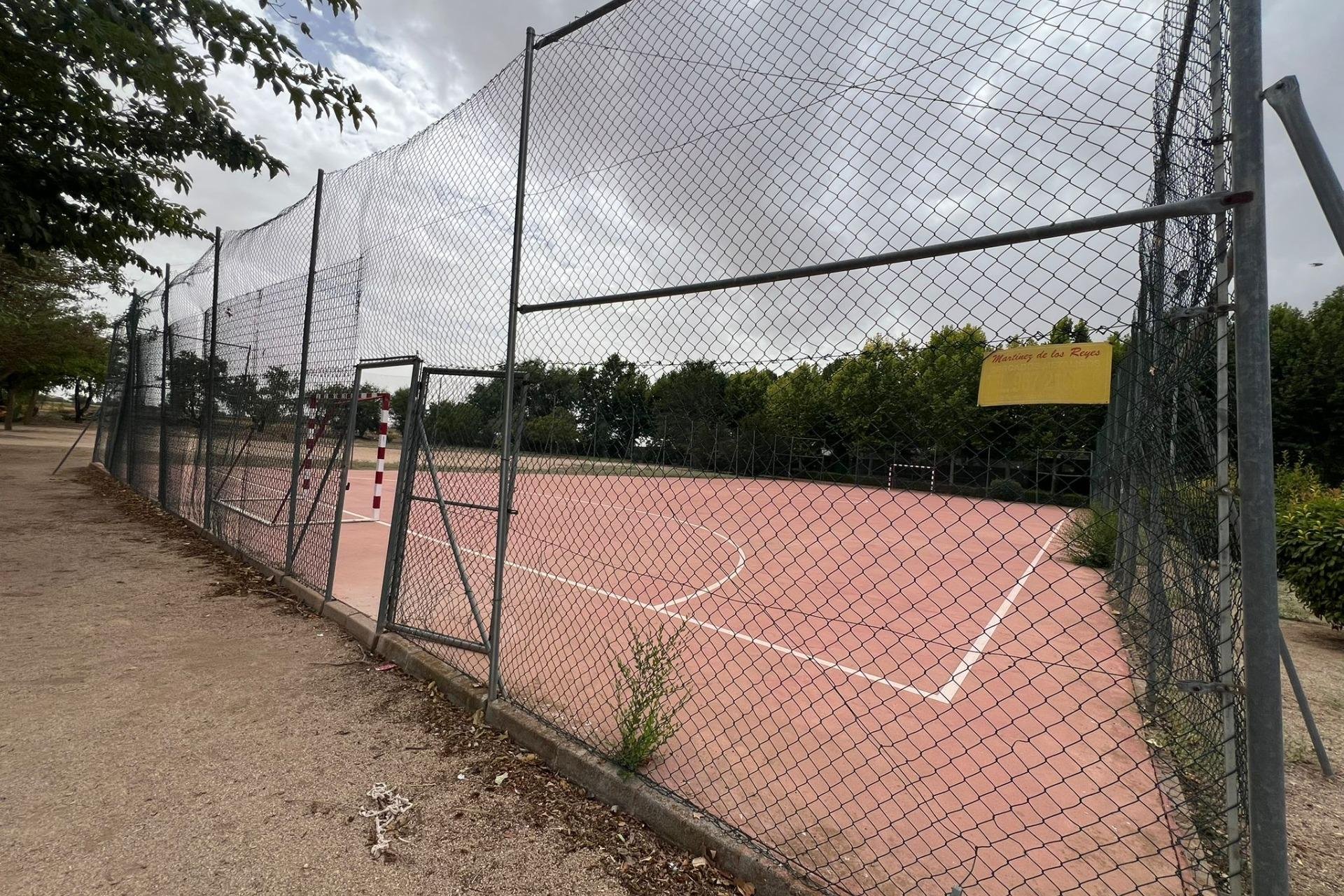 Resale - Chalet - Albacete - Agua sol