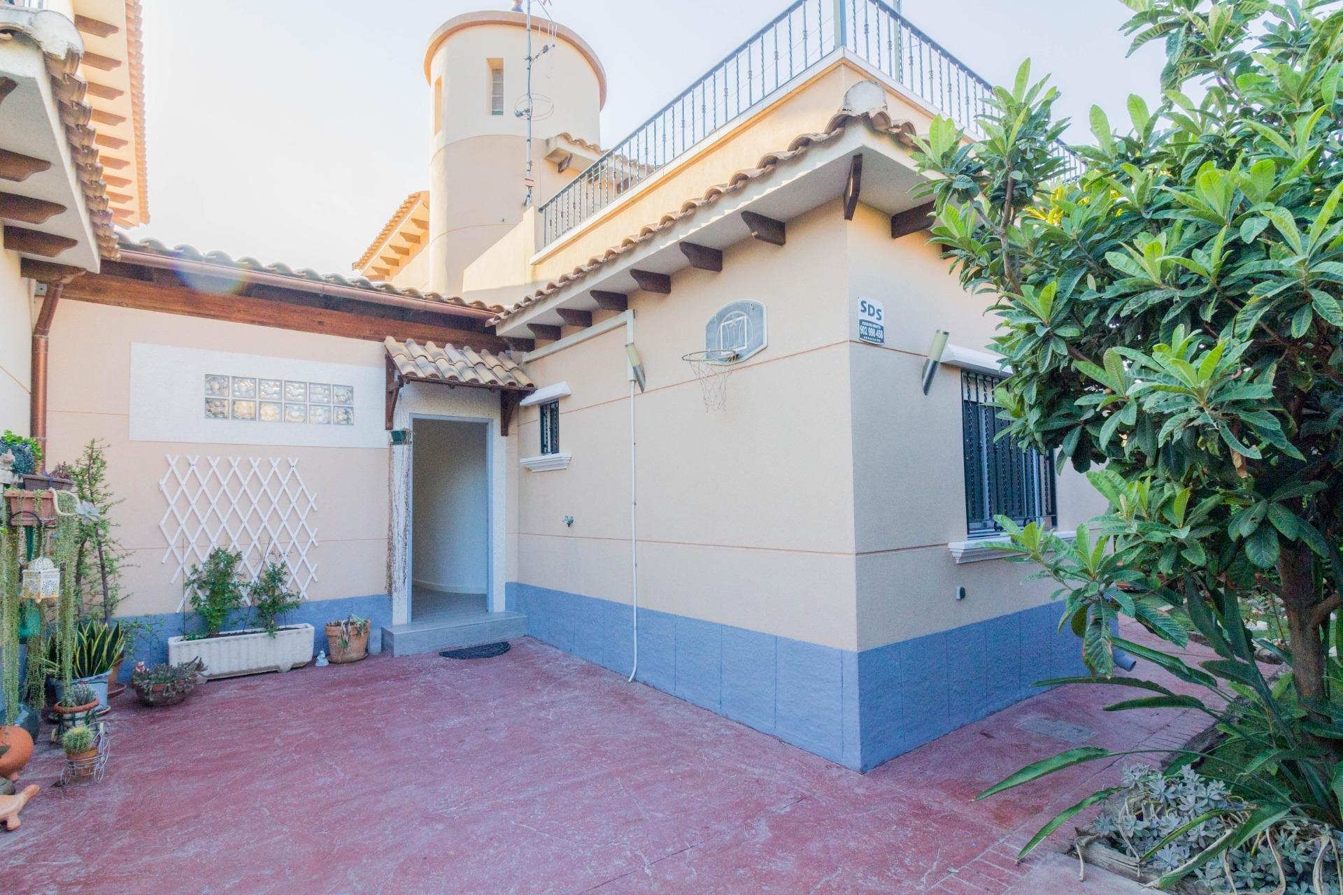 Resale - Chalet - Benferri - BENFIS-PARK