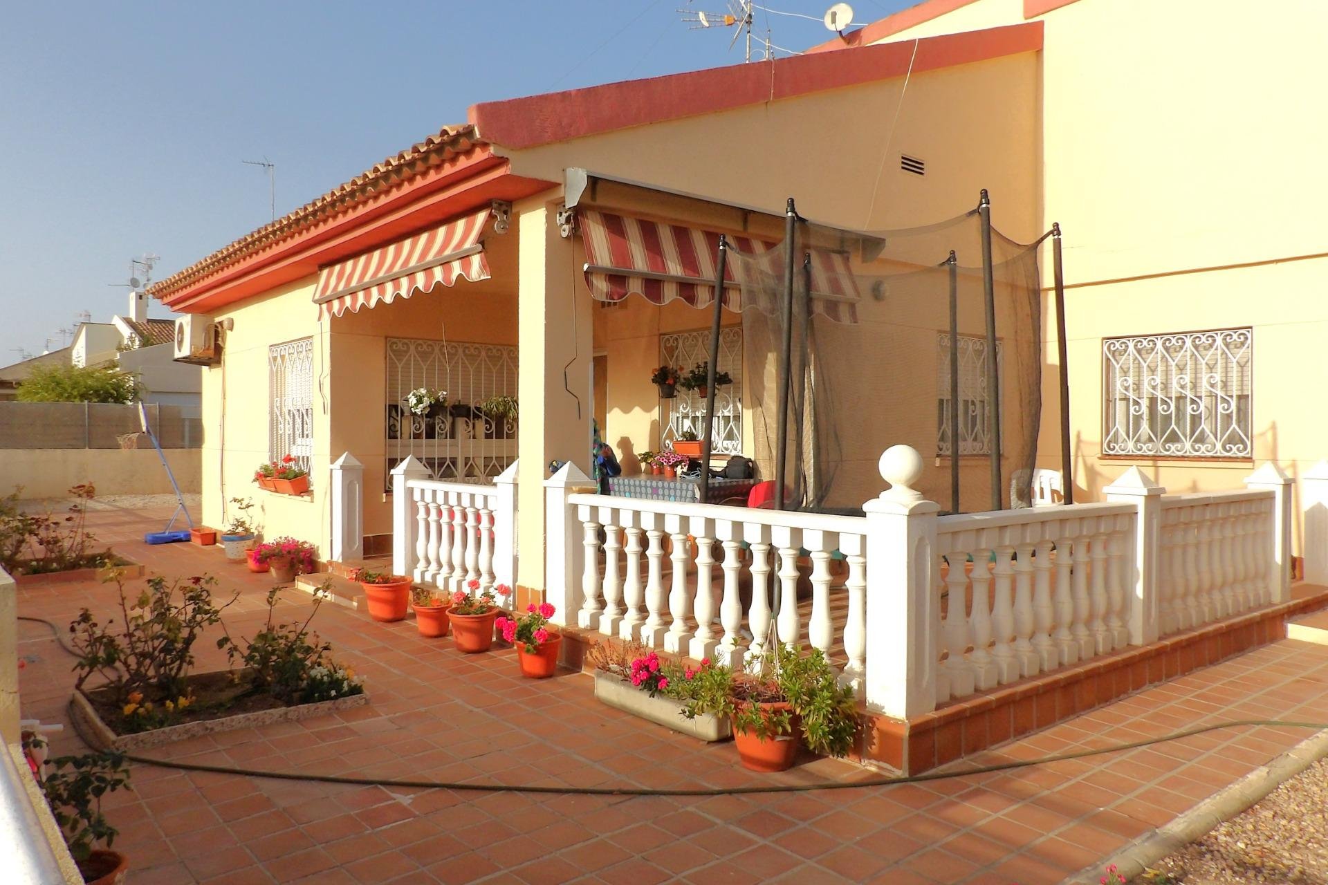 Resale - Chalet - Los Alcázares - Pueblo Patricia