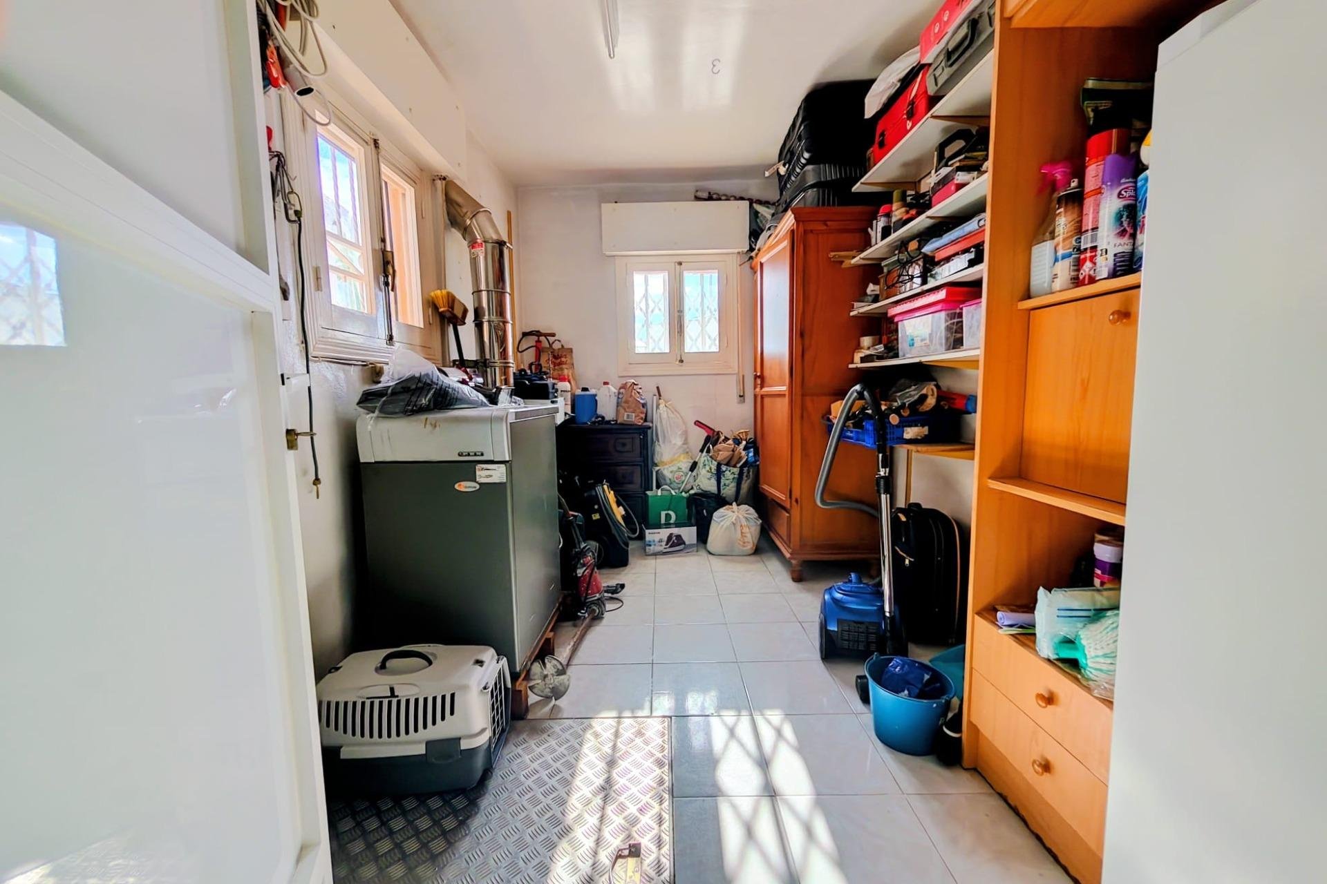 Resale - Chalet - Orihuela Costa - La Florida