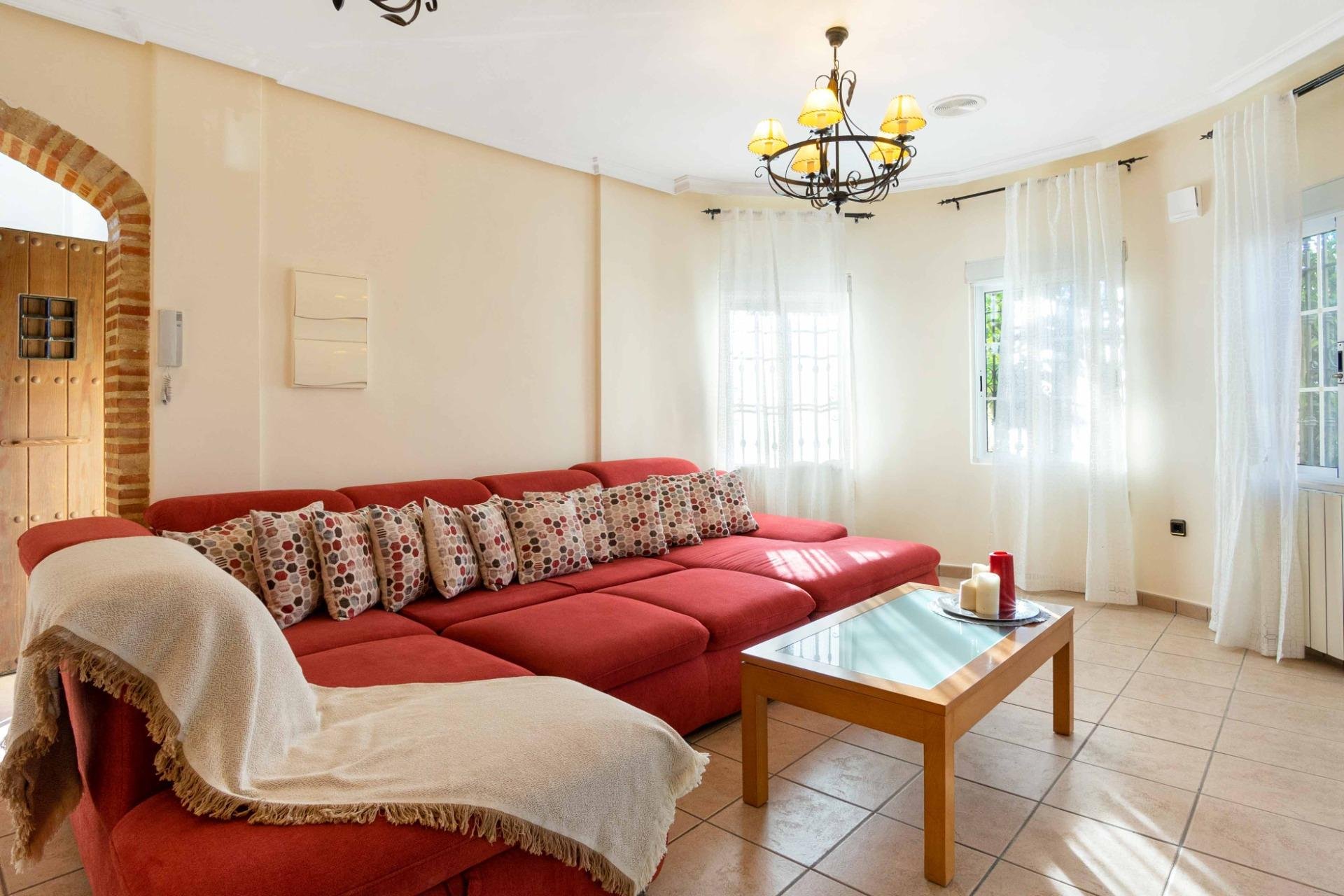 Resale - Chalet - Orihuela Costa - La Florida