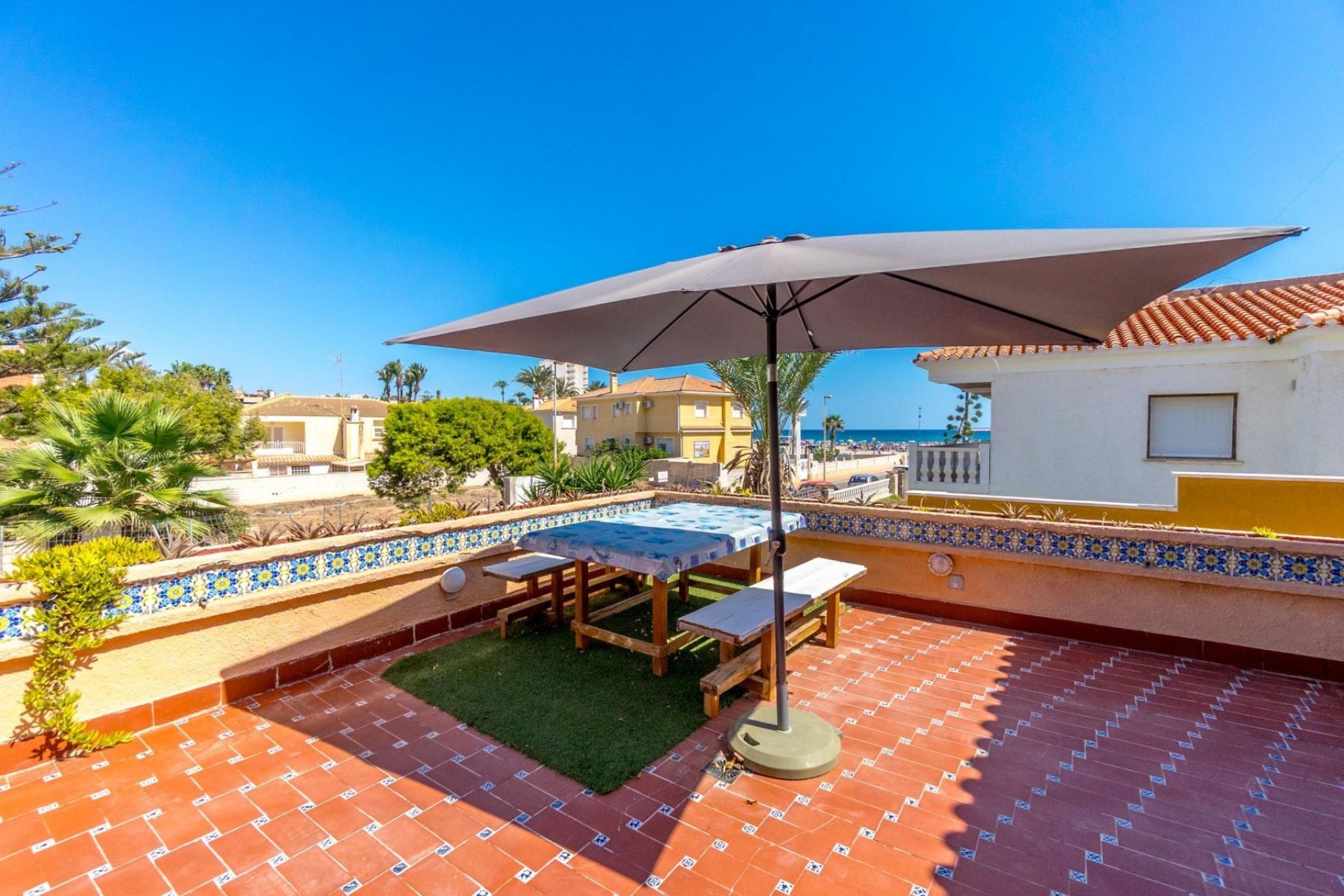 Resale - Chalet - Orihuela Costa - La Zenia