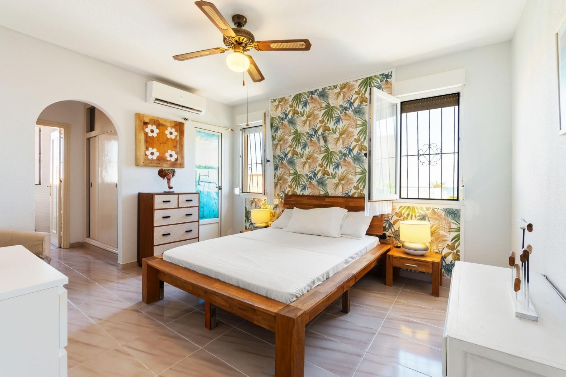 Resale - Chalet - Orihuela Costa - La Zenia