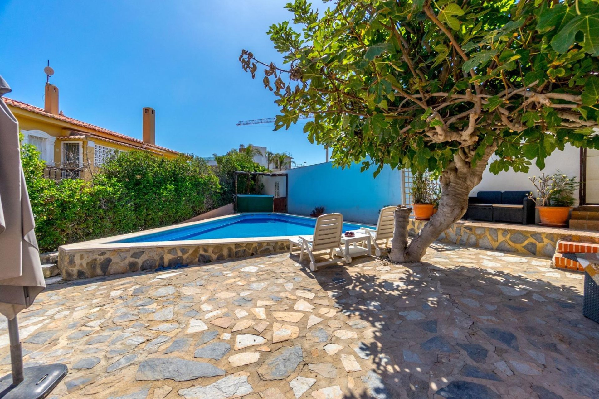 Resale - Chalet - Orihuela Costa - La Zenia