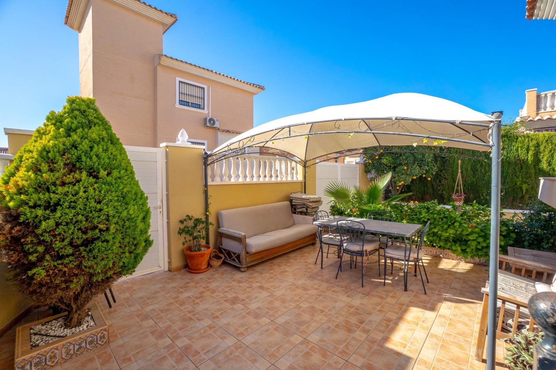 Resale - Chalet - Orihuela Costa - Los Altos