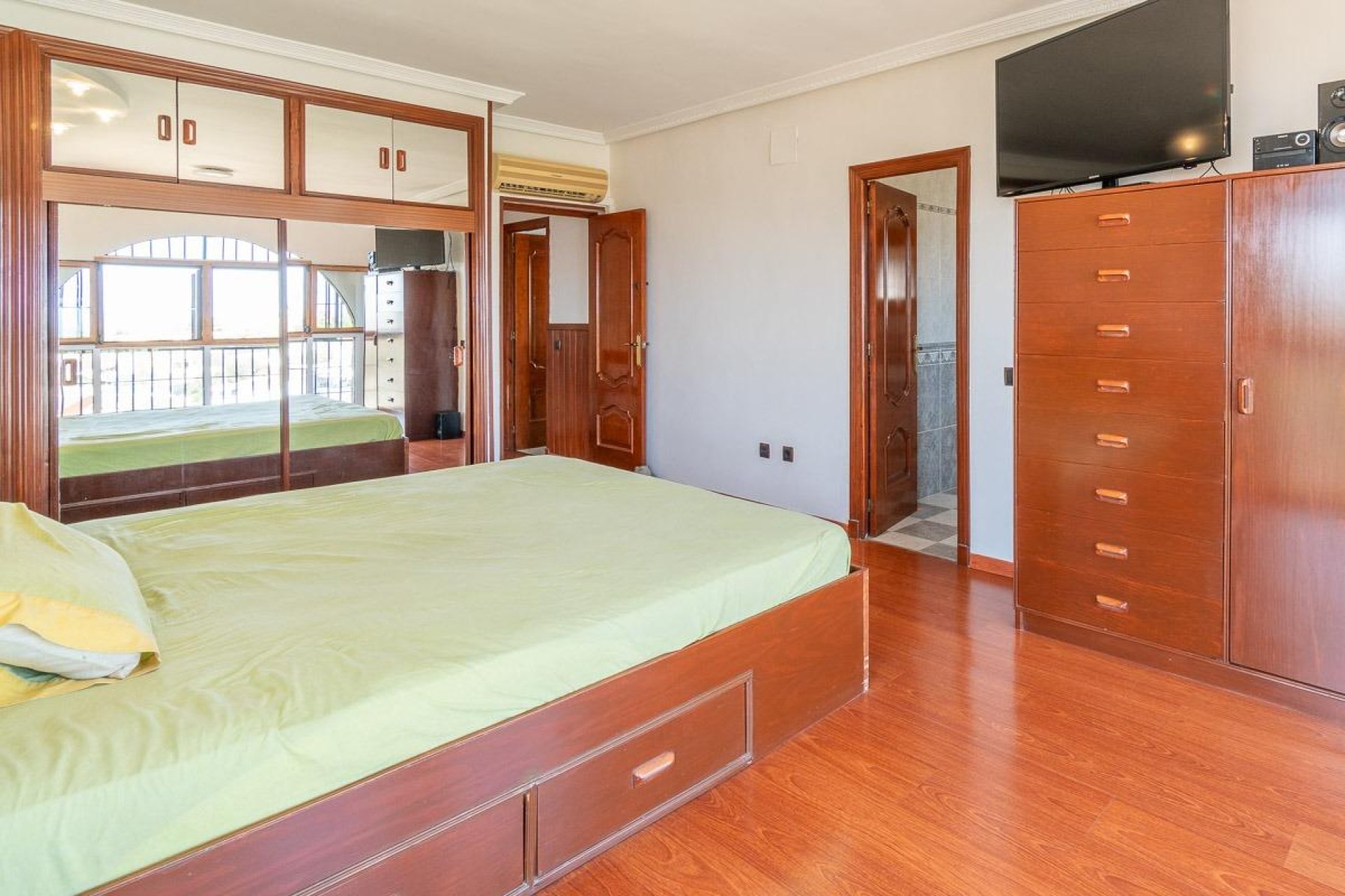 Resale - Chalet - Orihuela Costa - Los Balcones