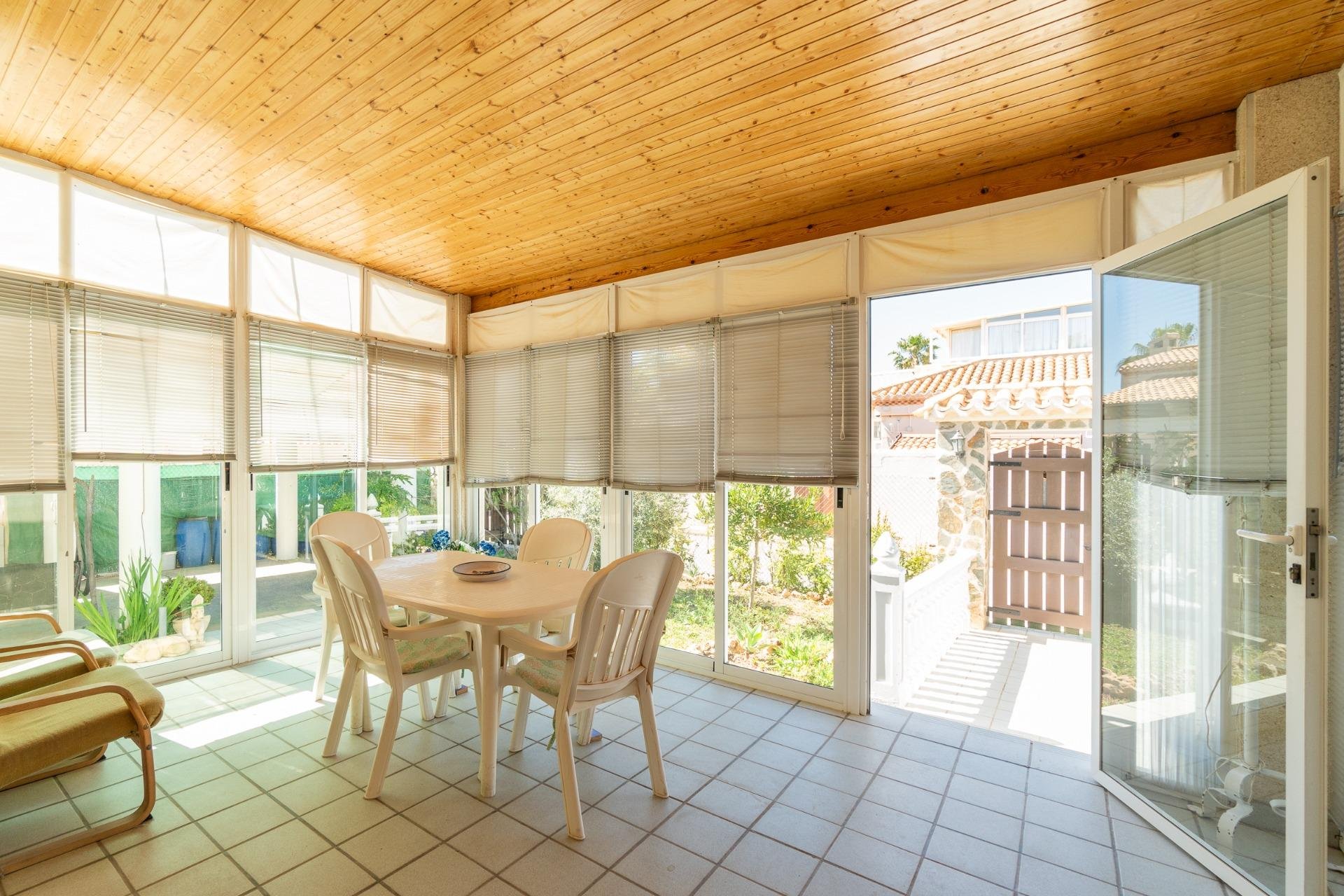 Resale - Chalet - Orihuela Costa - Playa Flamenca