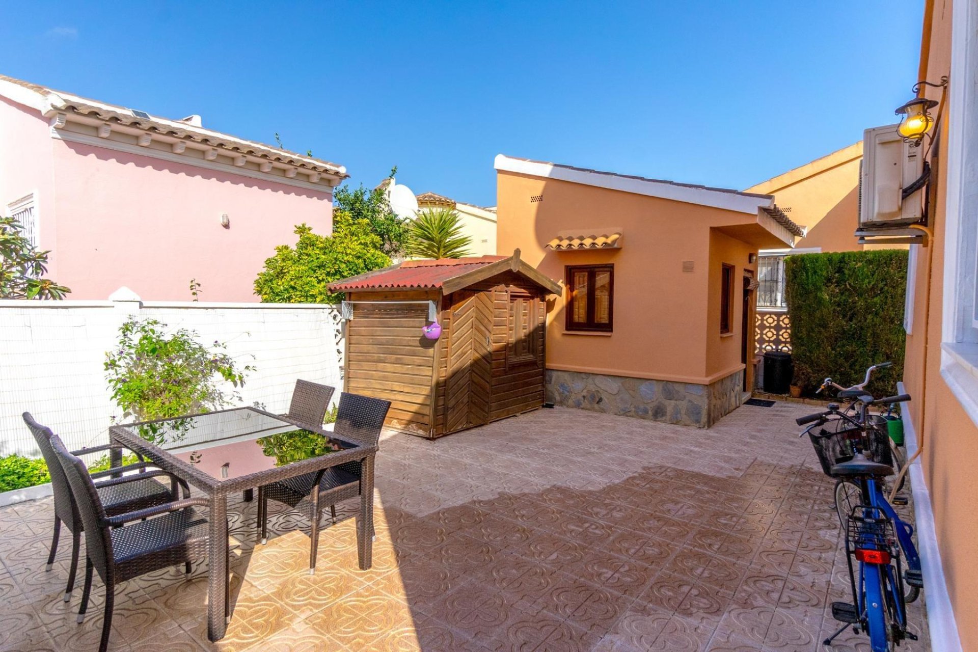 Resale - Chalet - Orihuela Costa - Punta Prima